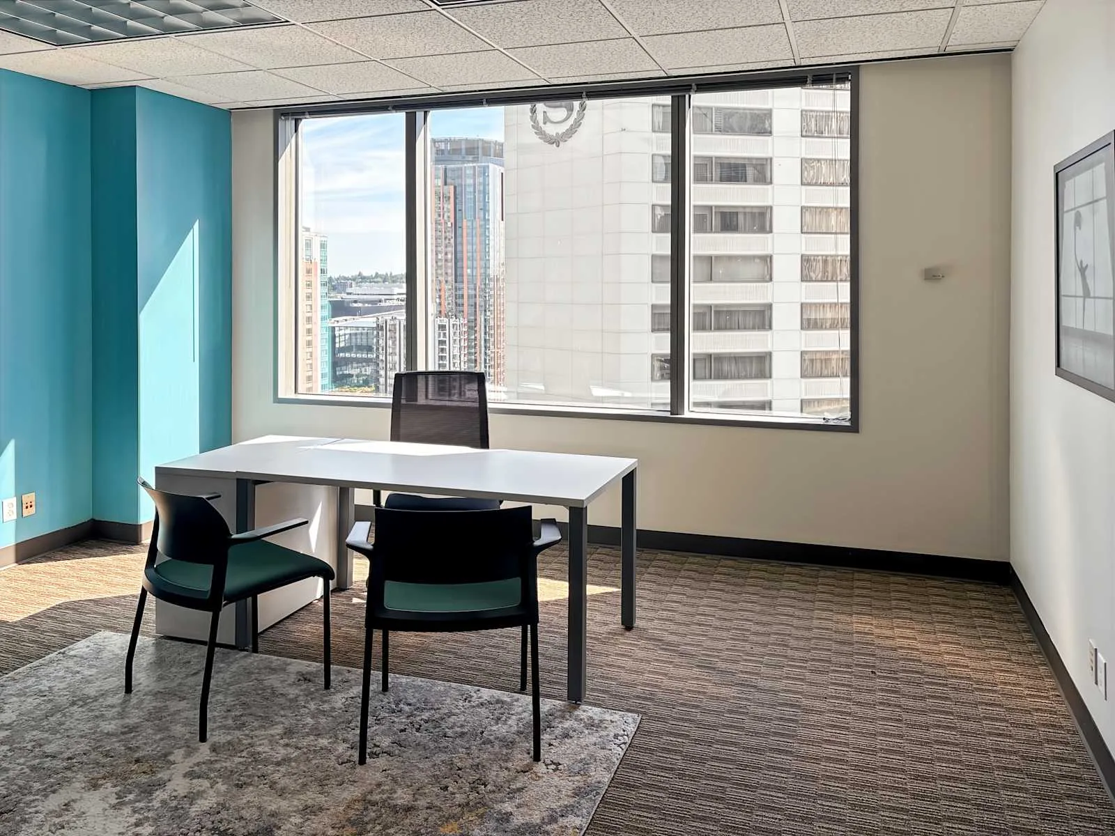 Regus WA, Seattle - Seattle City, Private office, 1 desk, Seattle, WA