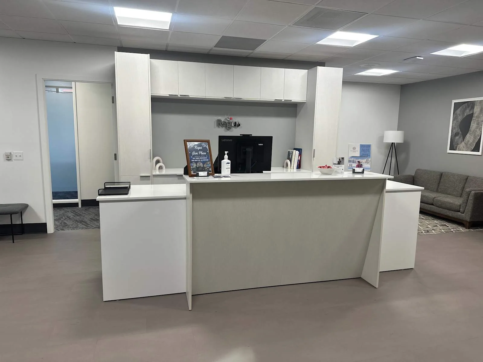 Regus WA, Seattle - Gem Plaza, Reception, Seattle, WA