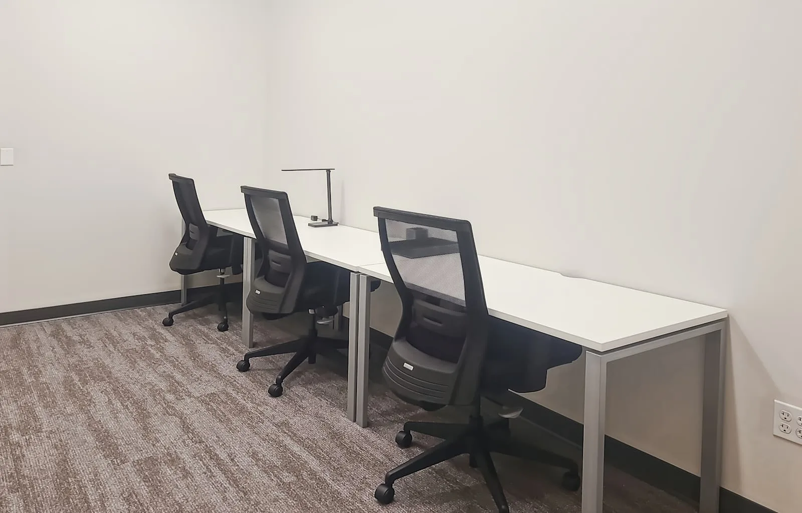 Regus WA, Spokane Valley - E Mirabeau Pkwy, Private office, 3 desks, Spokane Valley, WA