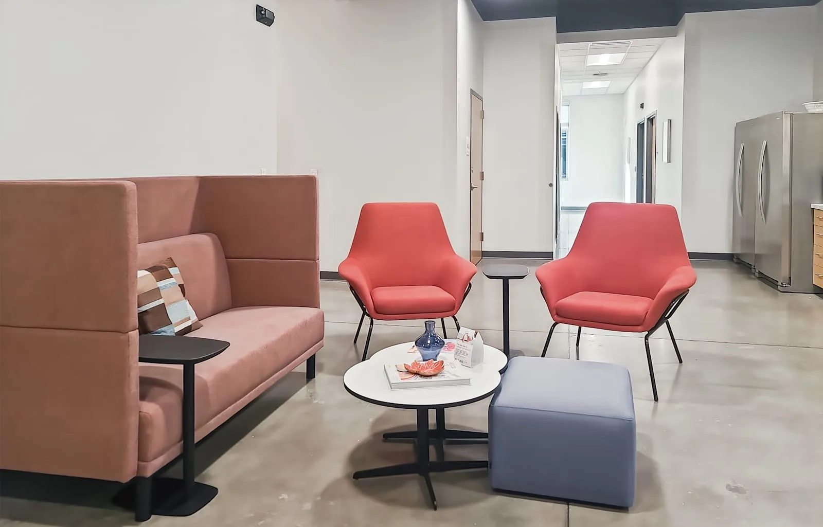 Regus WA, Spokane Valley - E Mirabeau Pkwy, Lounge, Spokane Valley, WA