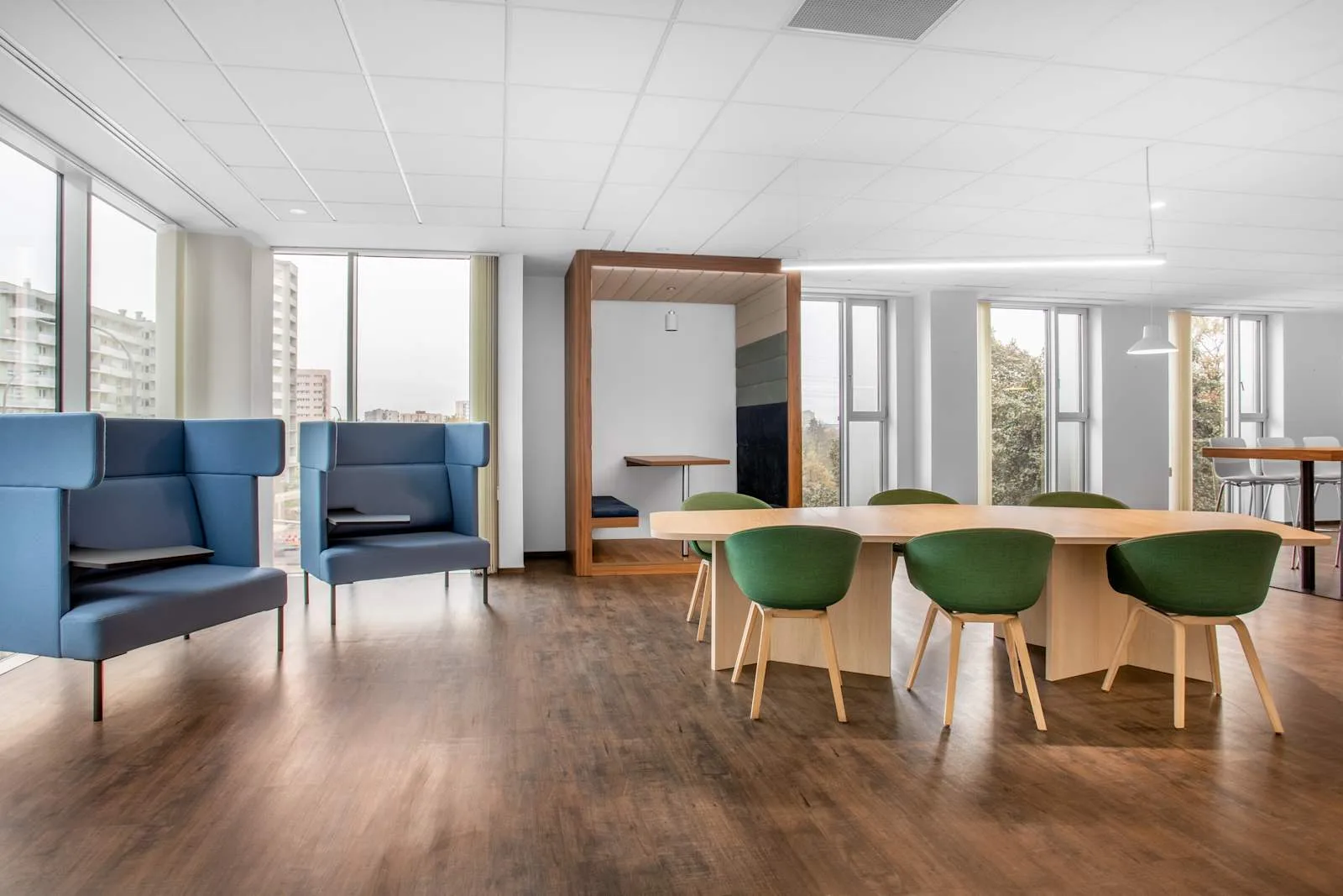 Regus WARSAW, Grojecka, Coworking space, Warsaw
