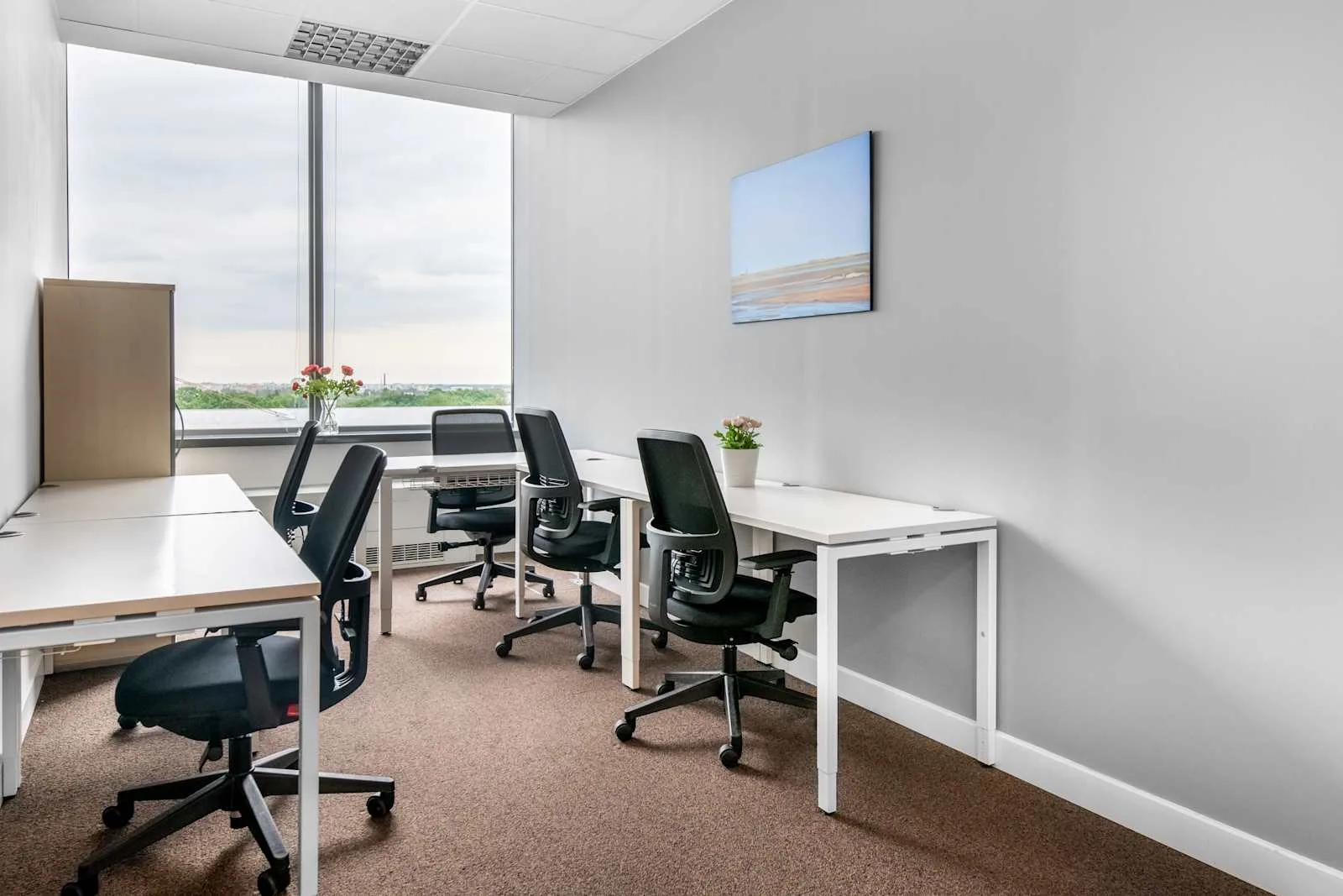 Regus WARSAW, North Gate, Biuro prywatne na 5 stanowisk, Warszawa