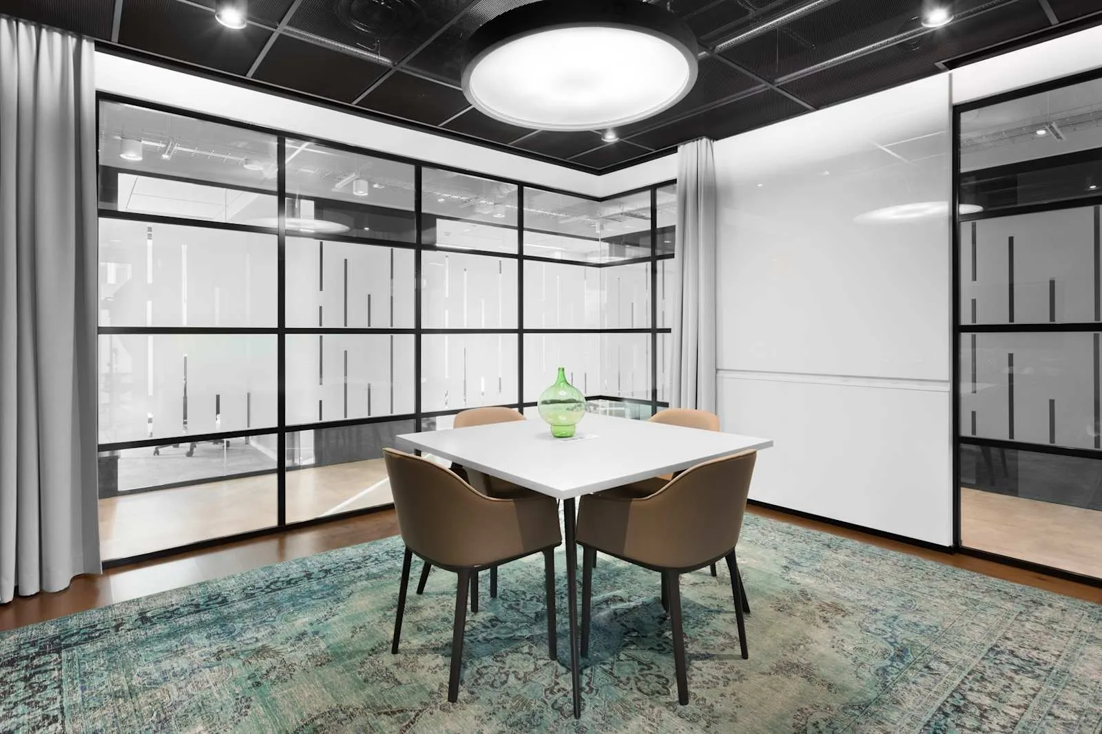 Regus WARSAW, Park Avenue, Meeting room for 4 people, Warsaw