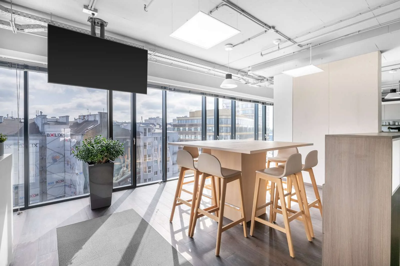 Regus WARSAW, Polna Corner, Sala konferencyjna dla 6 osób, Warszawa