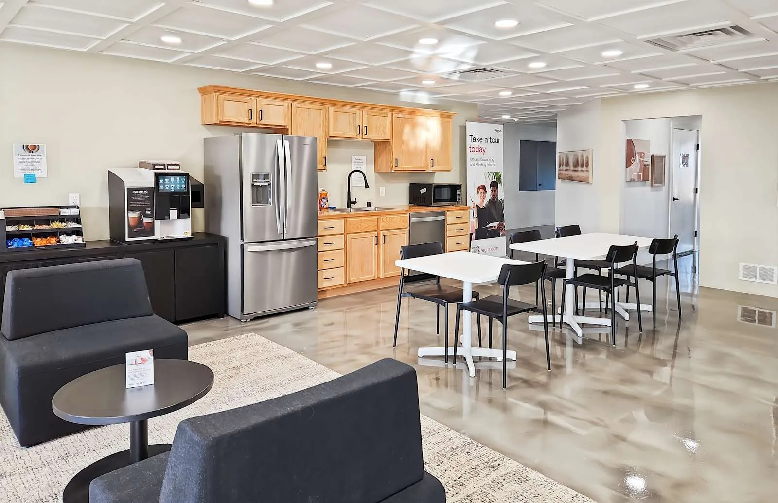 Regus WI, Bellevue - Development Dr, Cafeteria, Bellevue, WI