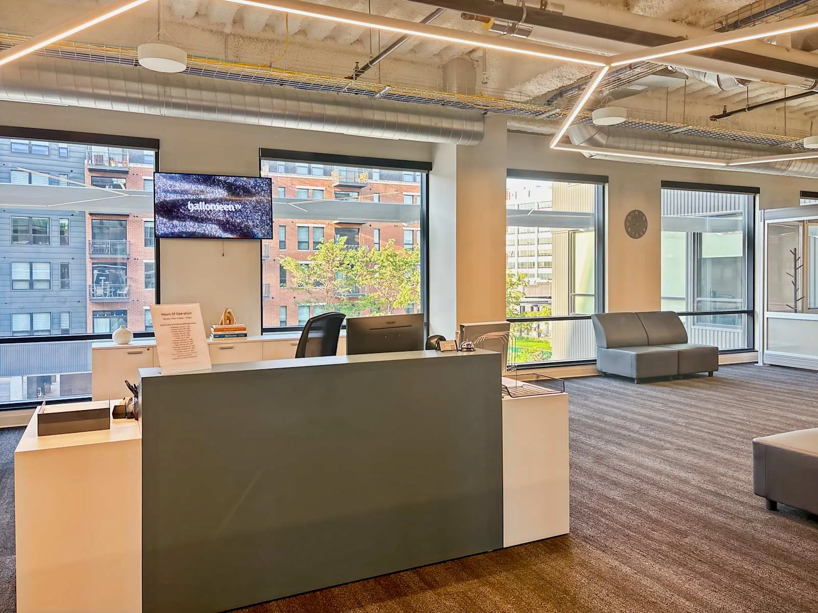 Regus WI, La Crosse - 3rd Street North, Reception, La Crosse, WI