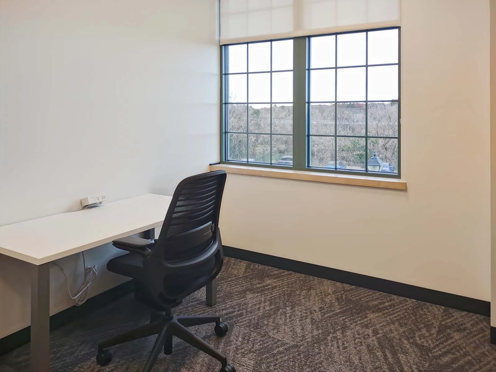 Regus WI, Delafield - Sun Valley Dr, Private office, 1 desk, Delafield, WI