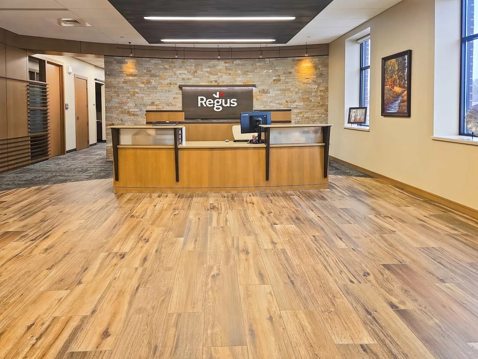 Regus WI, Eau Claire - Oakwood Mall Dr, Reception, Eau Claire, WI