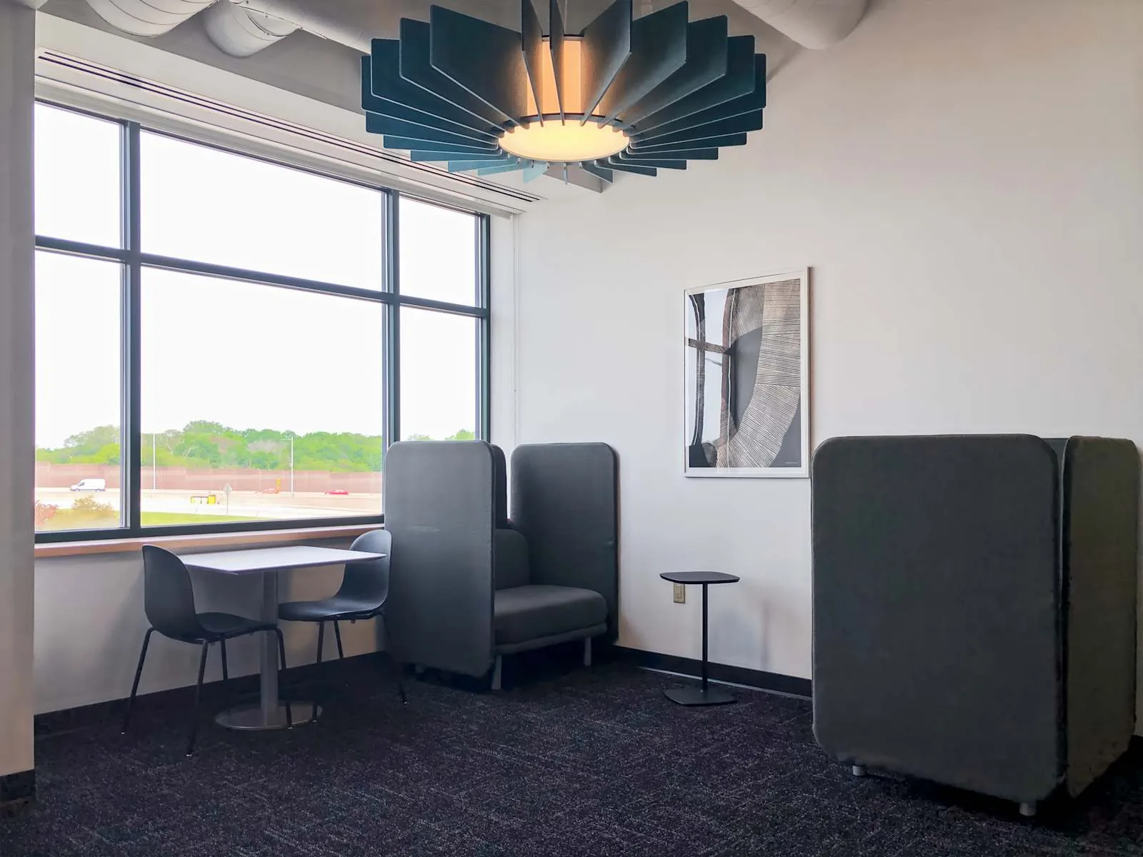 Regus WI, Glendale - Bayshore Town Center, Lounge, Glendale, WI