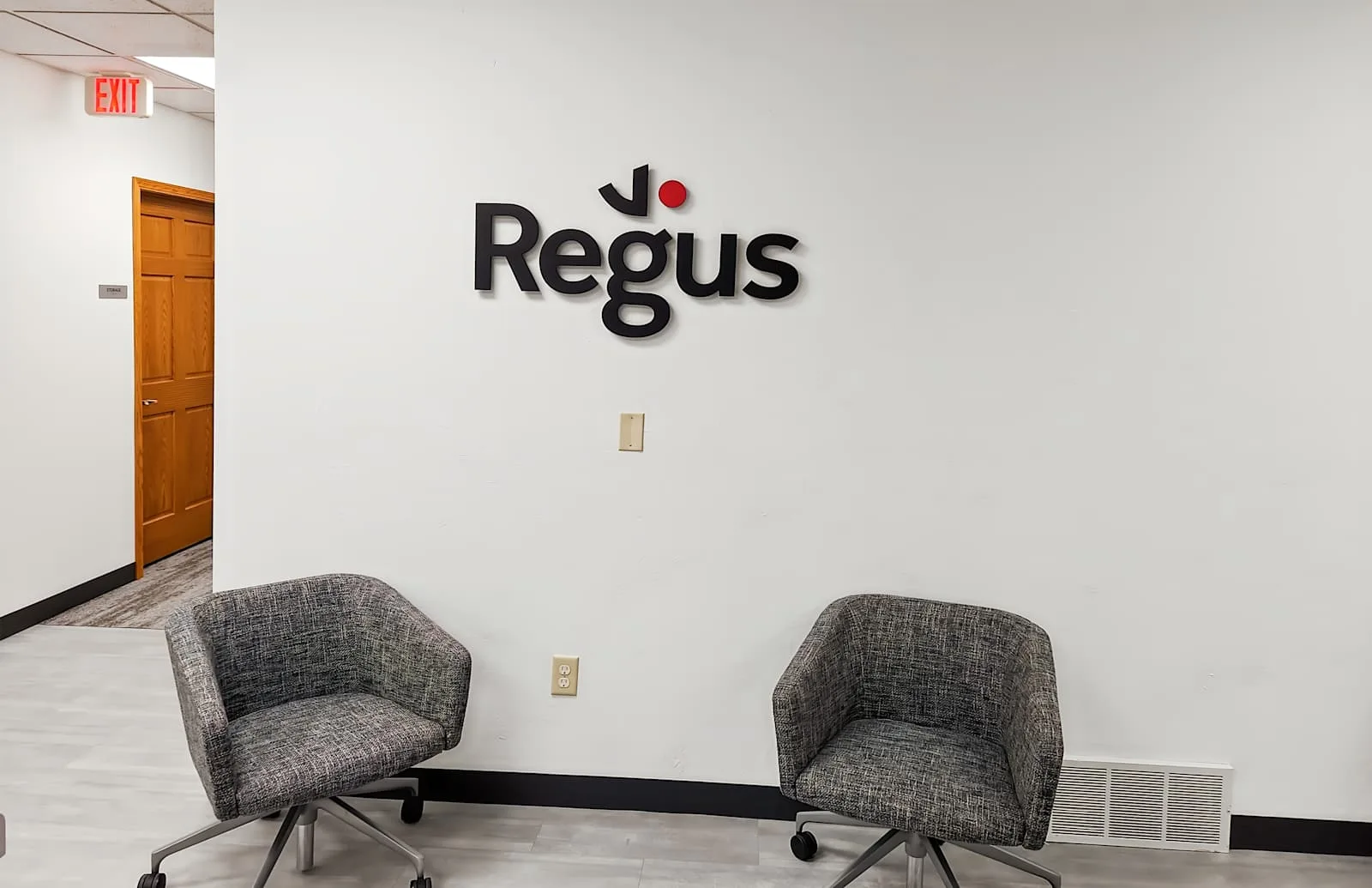 Regus WI, Green Bay - Velp Ave., Reception, Green Bay, WI
