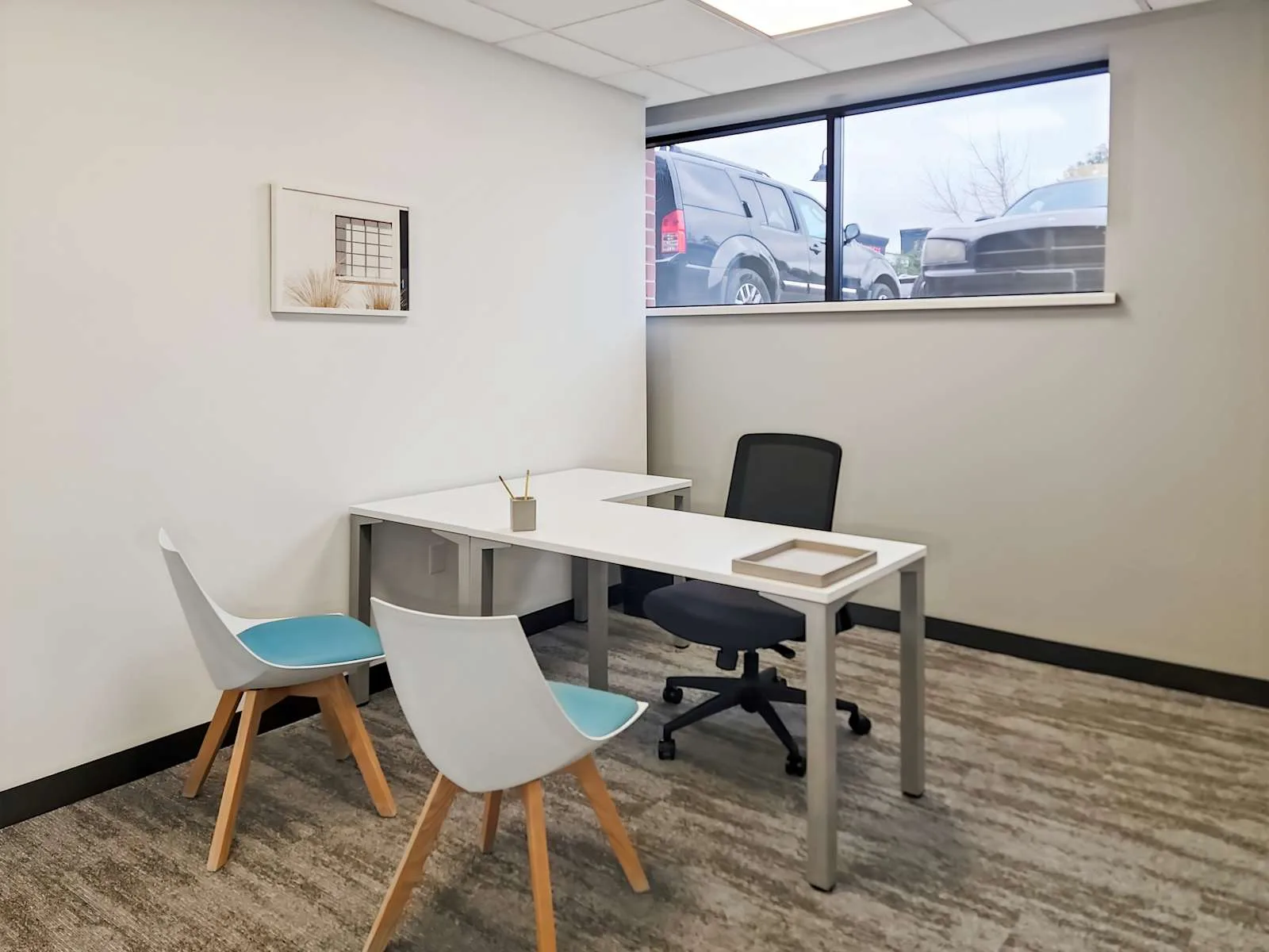 Regus WI, Greenfield - S 76th Street, Private office, 1 desk, Greenfield, WI