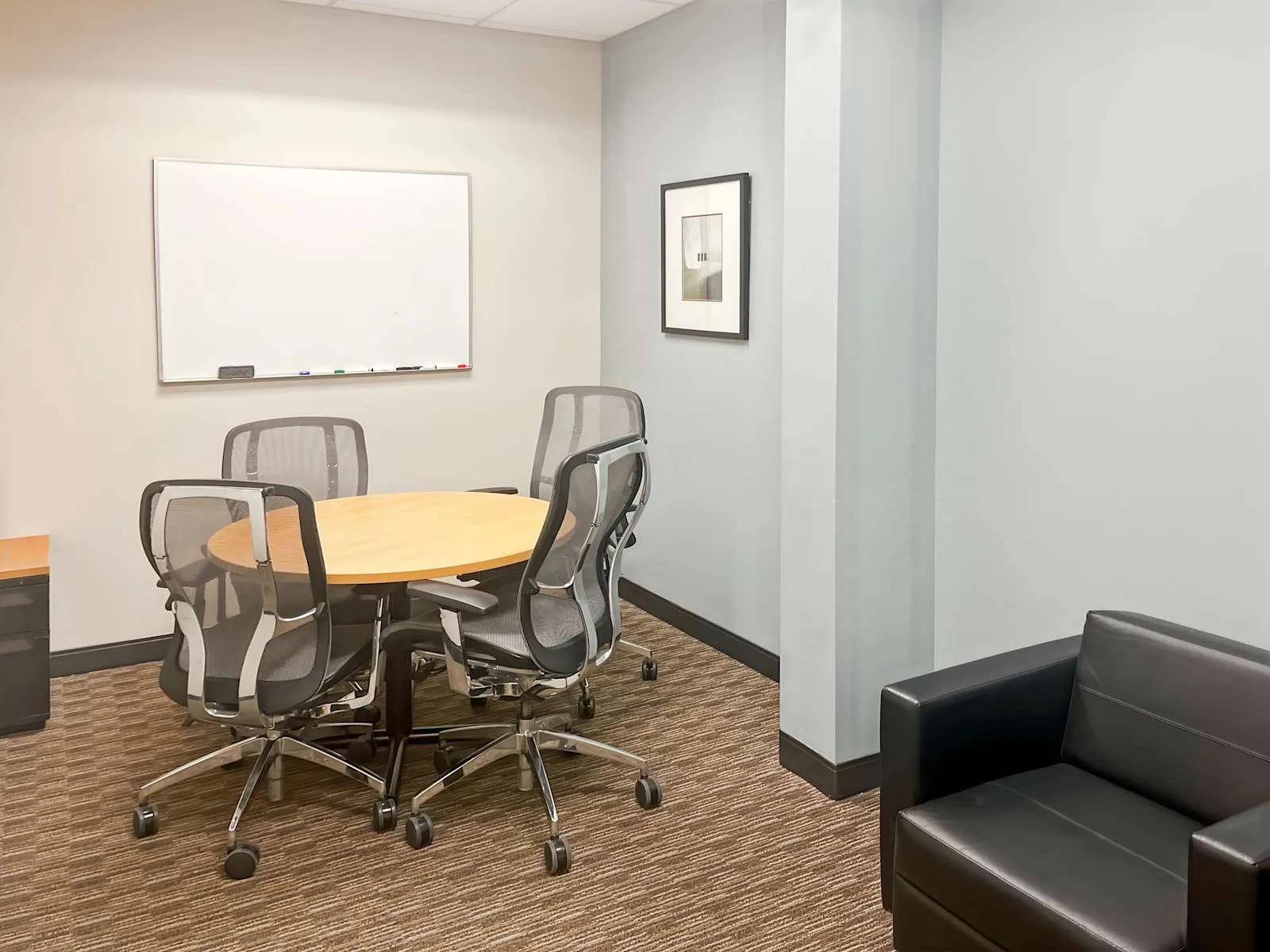 Regus WI, Madison West - Middleton, Meeting room for 4 people, Middleton, WI