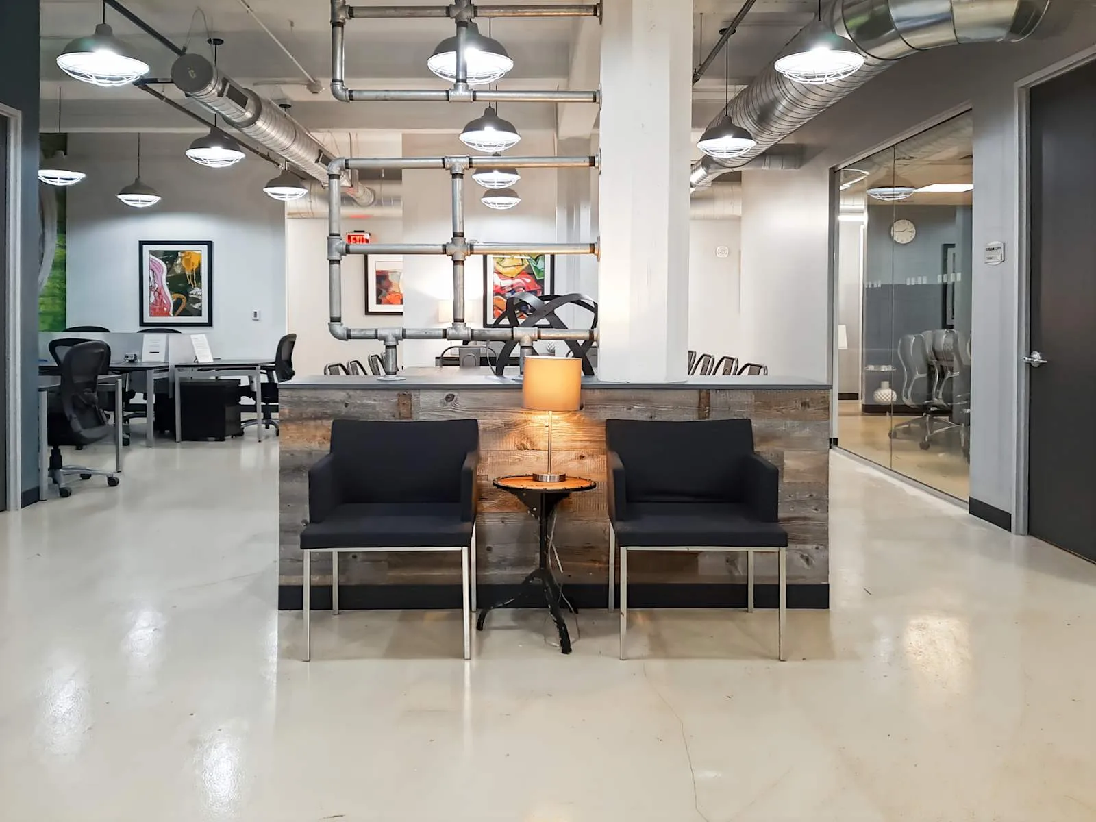 Regus WI, Milwaukee - Third Ward, Lounge, Milwaukee, WI
