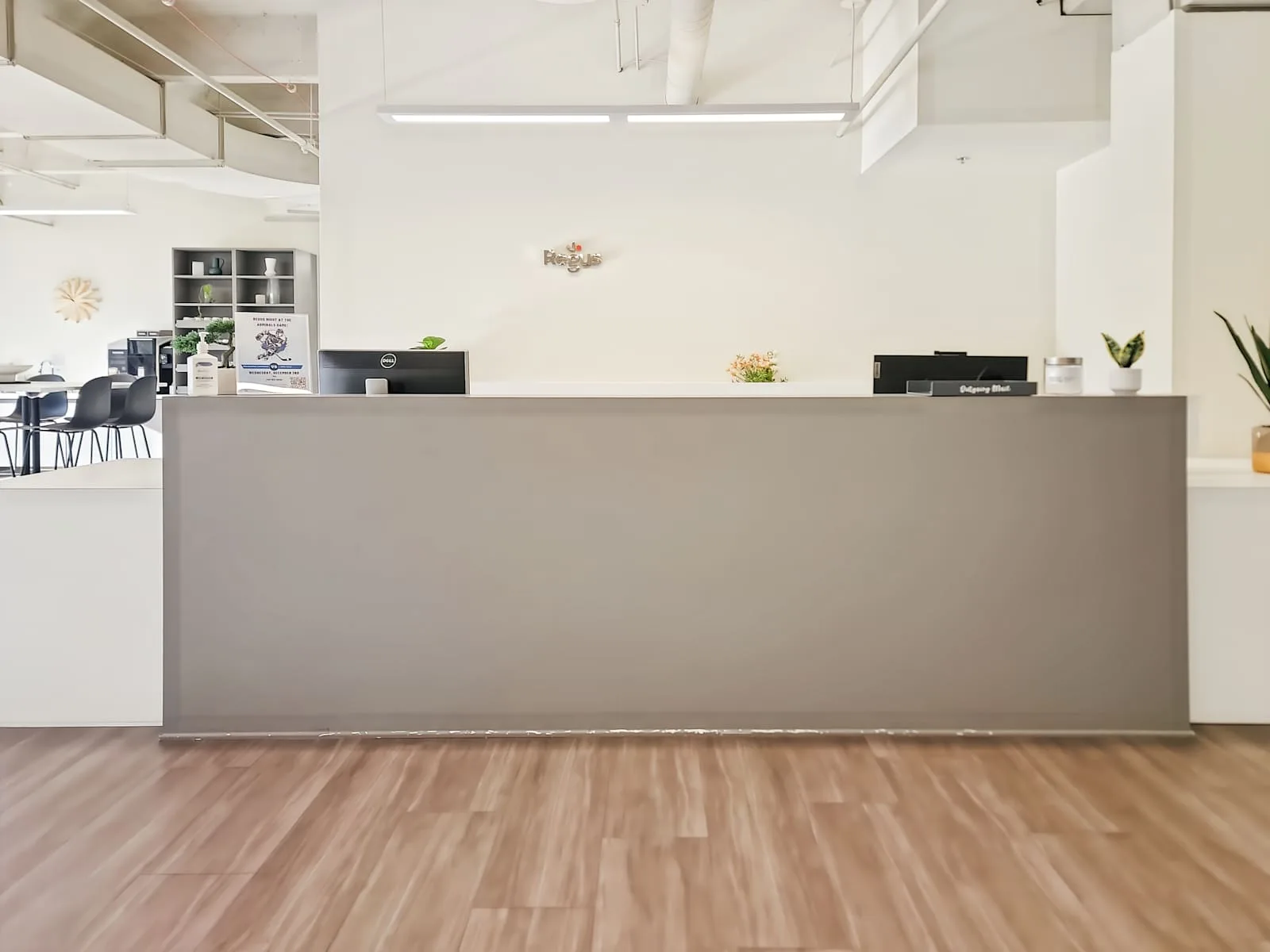 Regus WI, West Allis – West National Avenue, Reception, West Allis, WI