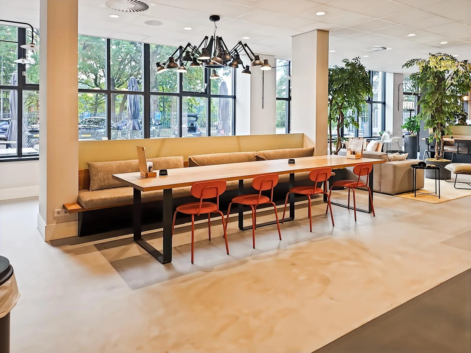 Regus Wijchen, Plek bij Floor, Coworkingruimte, Wijchen