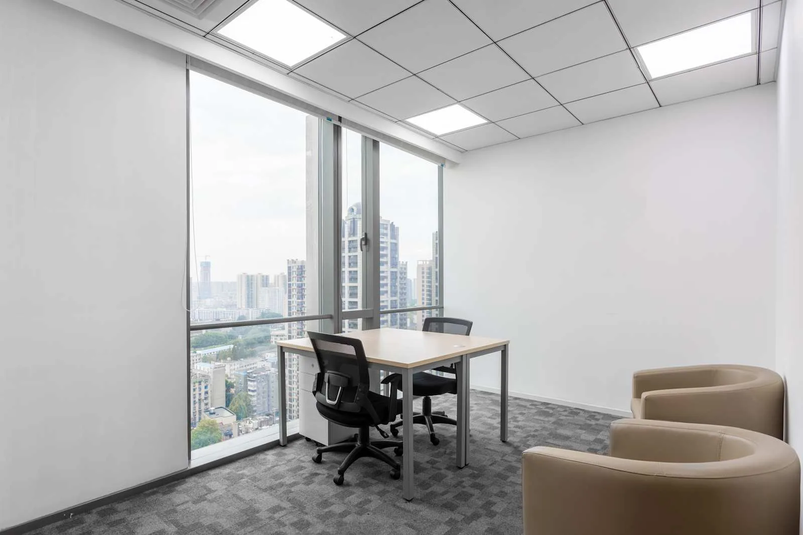 Regus WUHAN, Chicony Centre, Private office, 2 desks, Wuhan