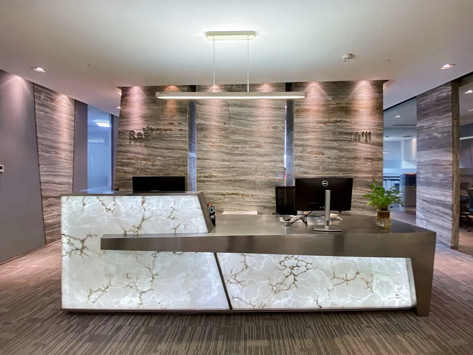 Regus WUHAN, Wuhan Tiandi – Corporate Center 5, Reception, Wuhan