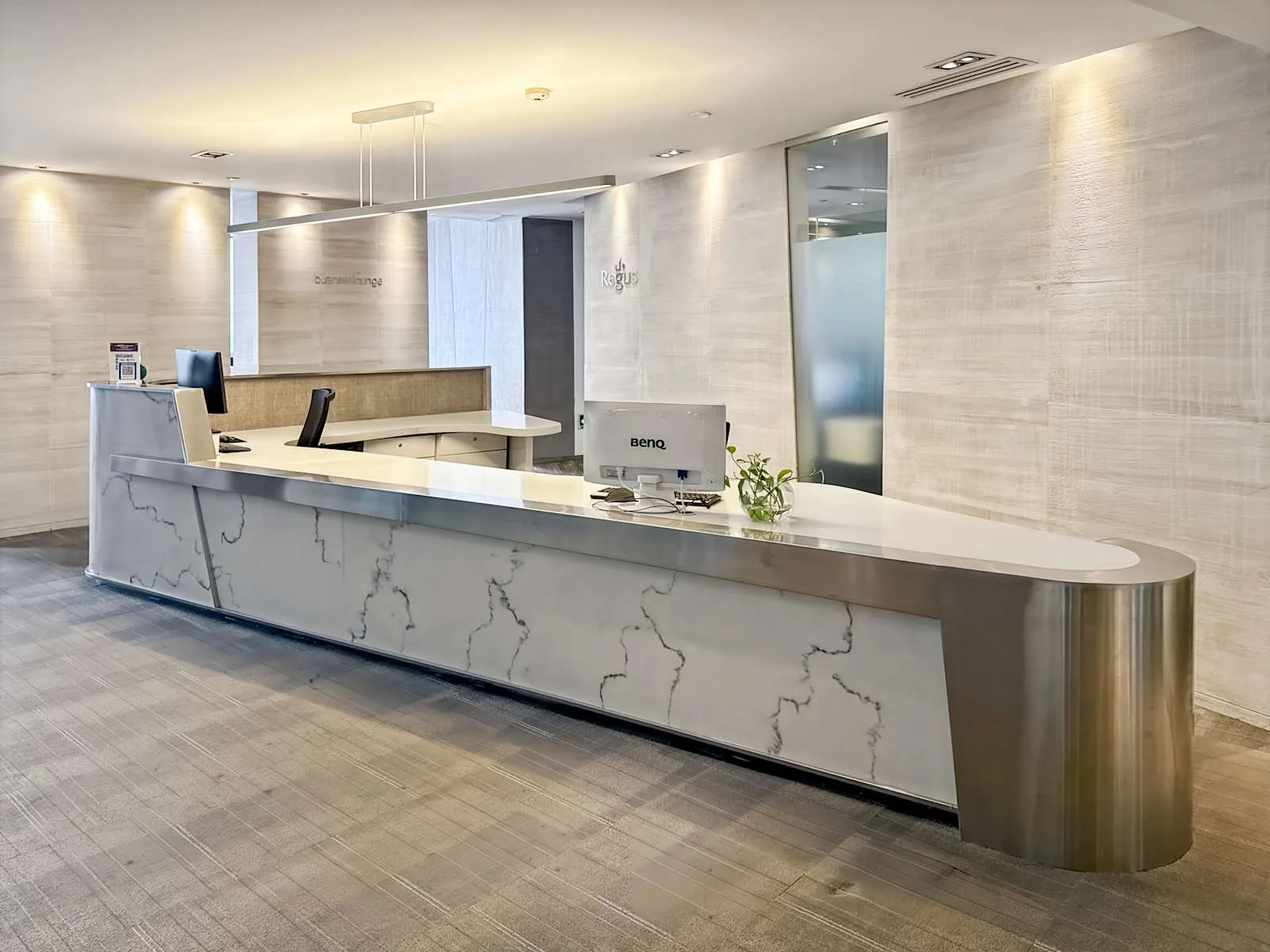 Regus Xiamen, International Plaza、前台、厦门市