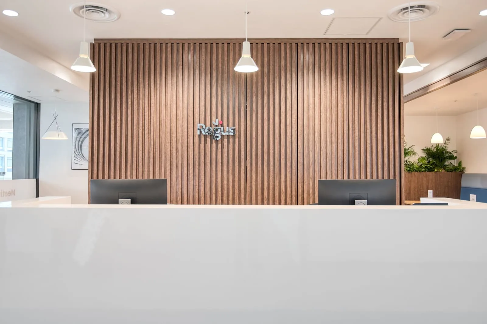Regus Yokohama, Yokohama Landmark Plaza, Reception, Yokohama