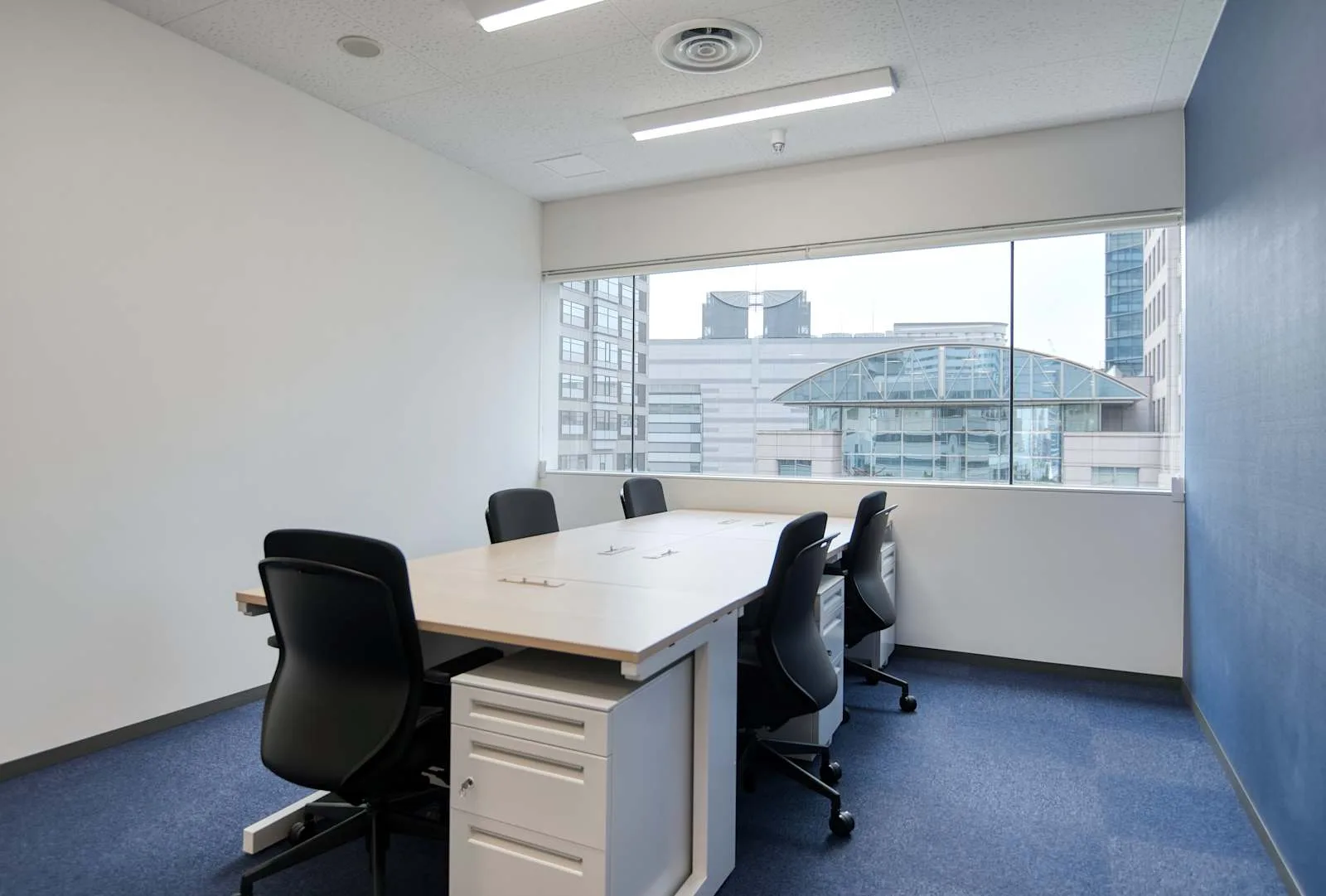 Regus Yokohama, Yokohama Landmark Plaza, Private office, 5 desks, Yokohama