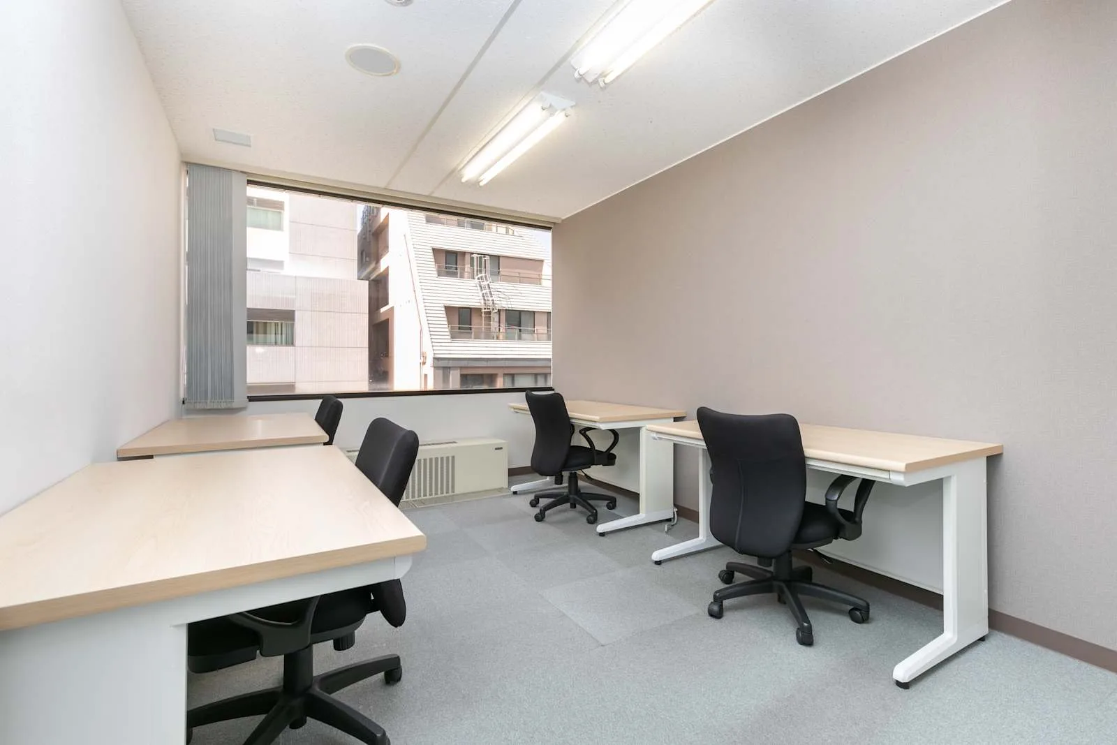 Regus YOKOHAMA, Yokohamaeki Nishiguchi, Private office, 4 desks, Yokohama