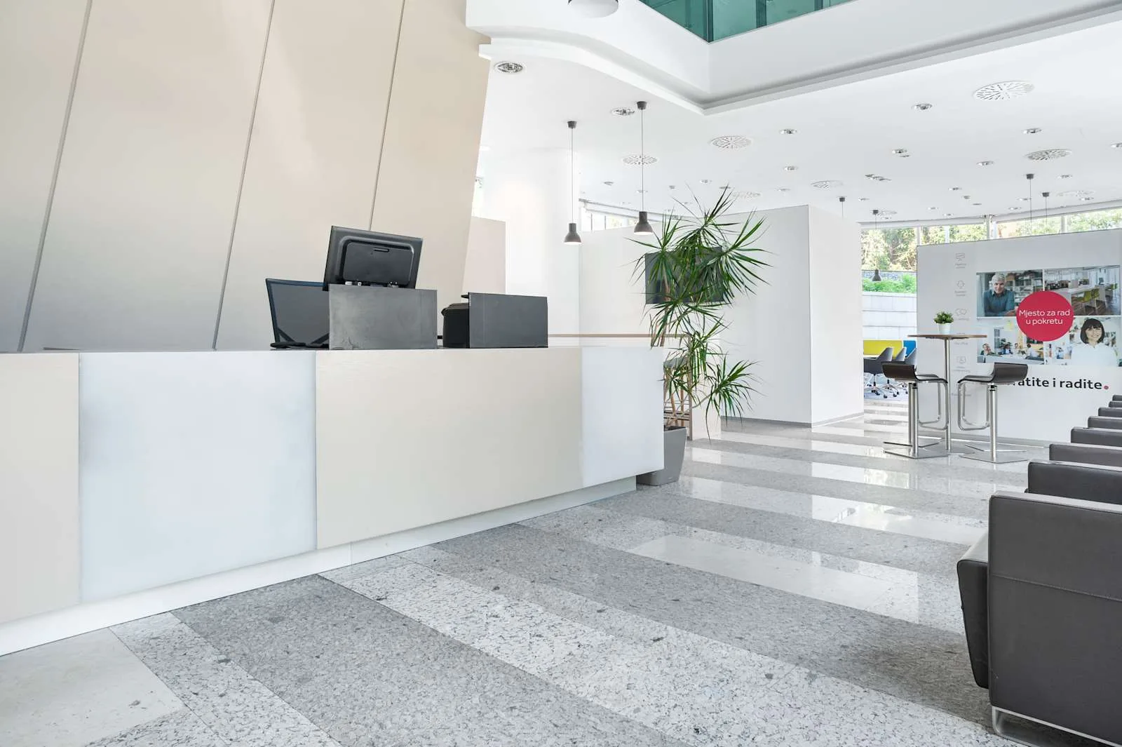 Regus ZAGREB, Savska EUR, Reception, Zagreb