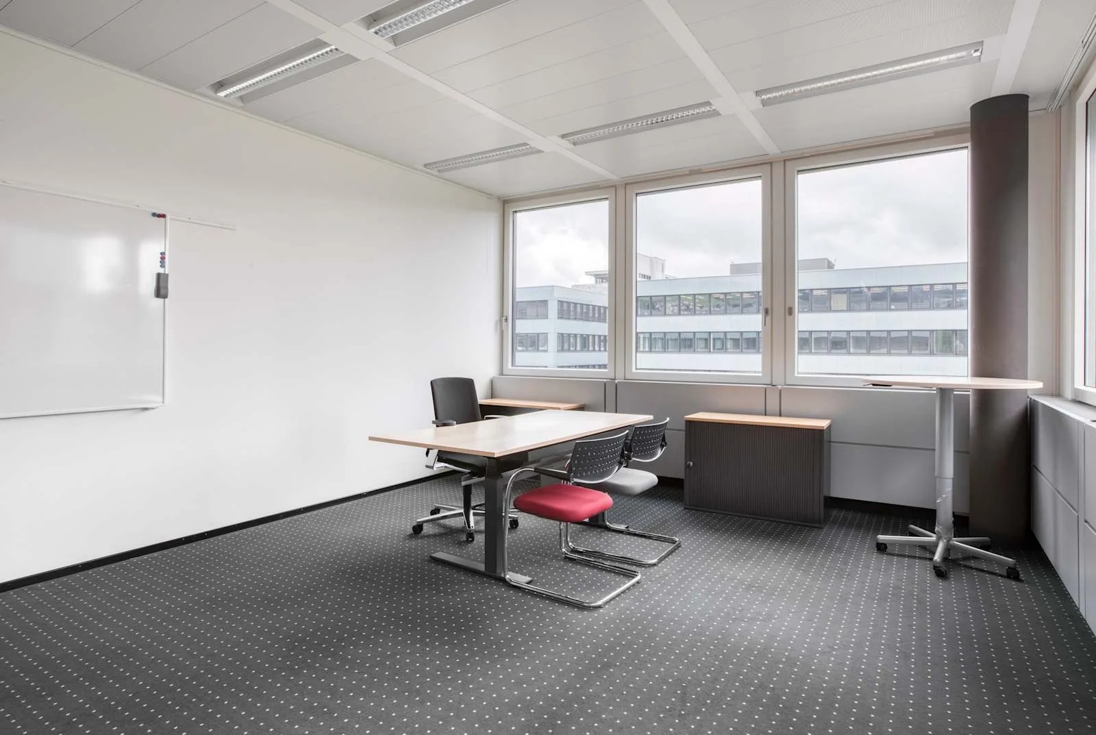 Regus Zug, Dammstrasse, Privatbüro mit 1 Arbeitsplatz, Zug