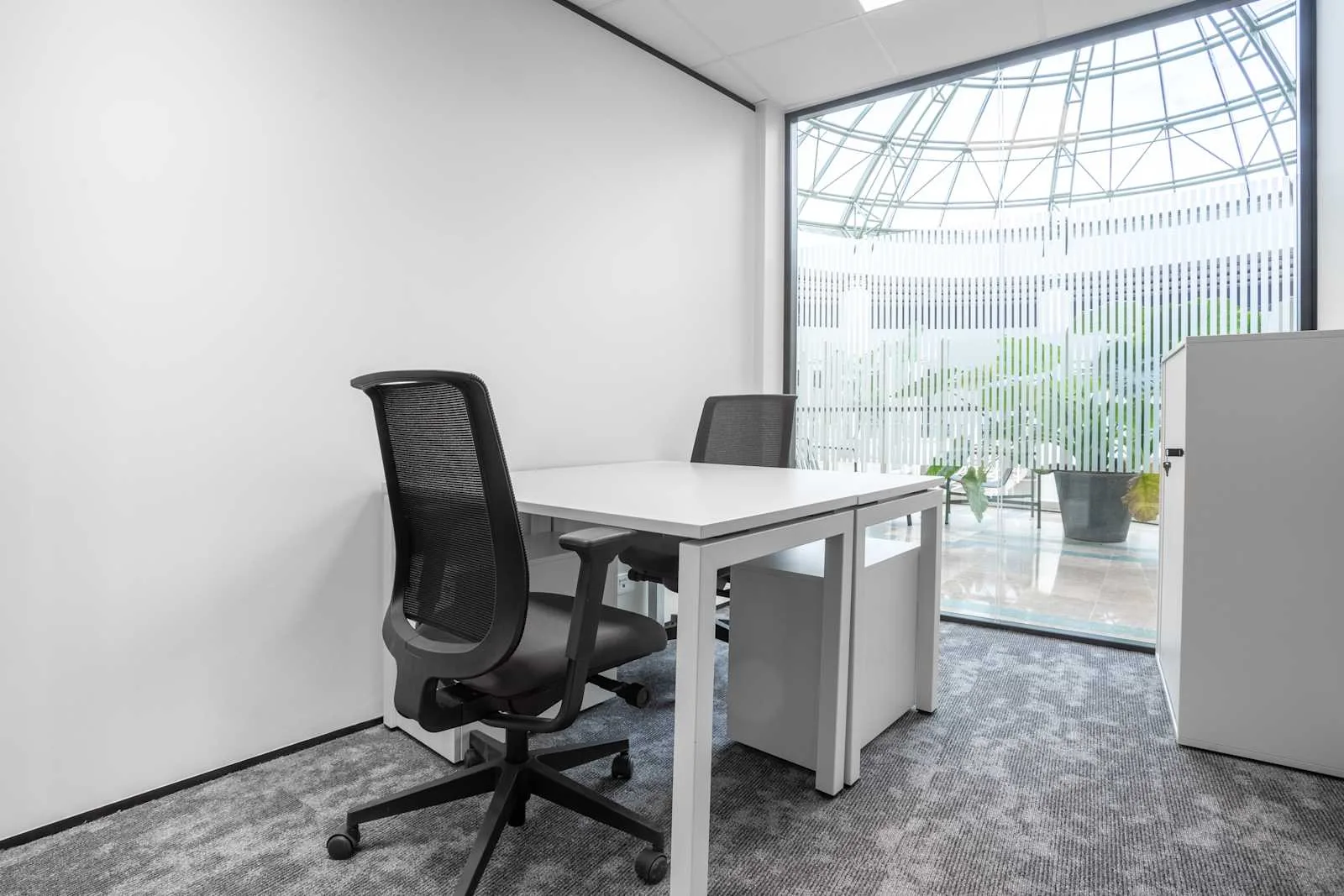Signature Bordeaux Signature Place des Grands Hommes, Private office, 2 desks, Bordeaux