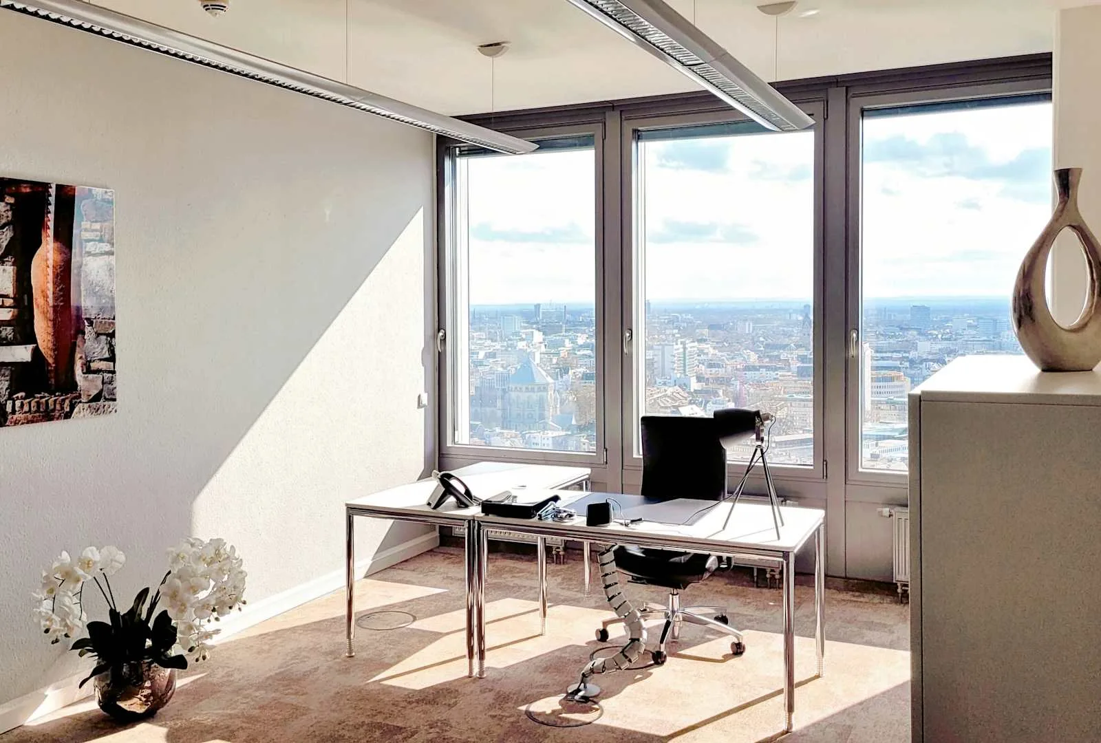 Signature COLOGNE, SIGNATURE KölnTurm, Private office, 1 desk, Cologne