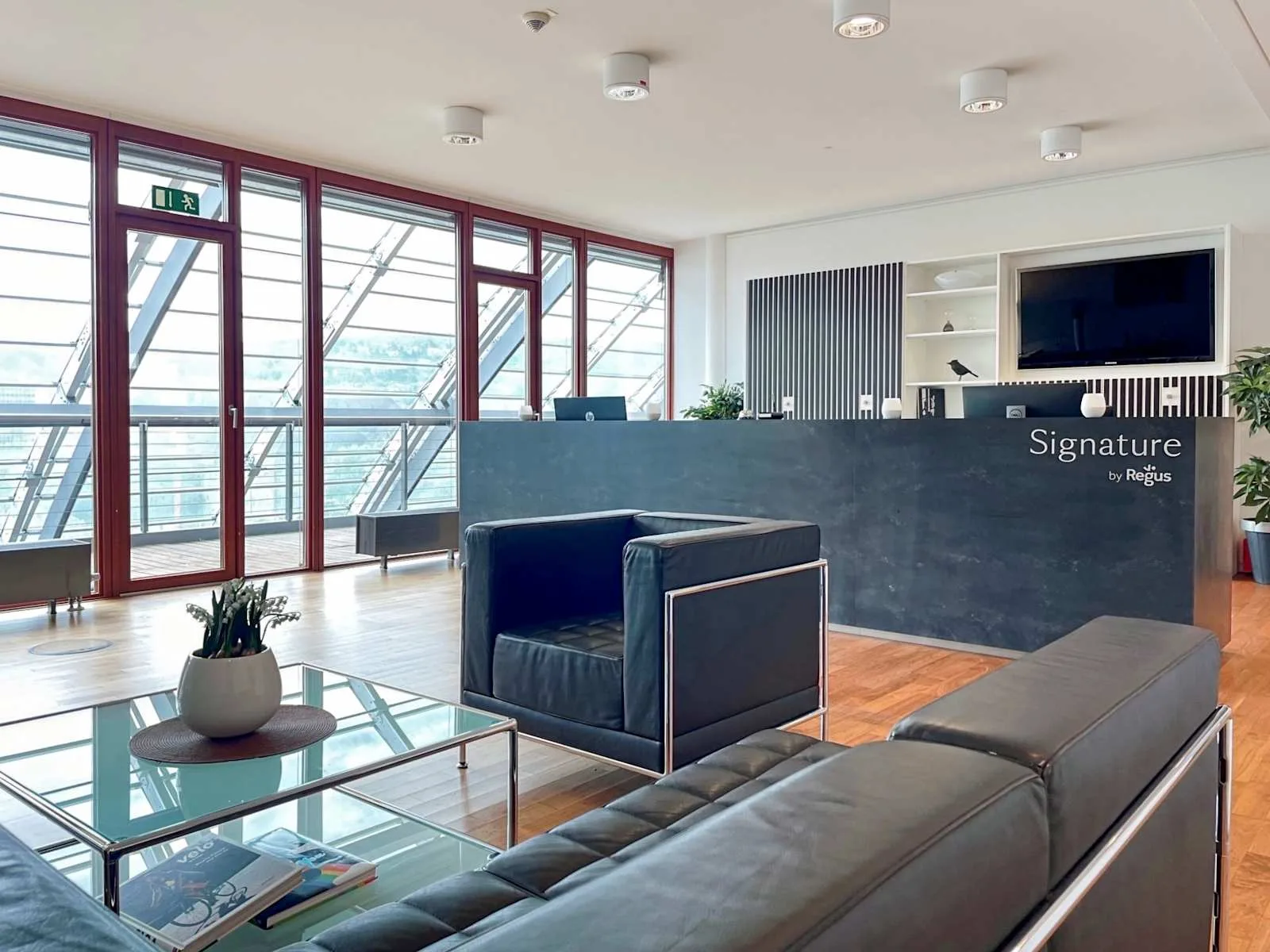 Signature STUTTGART, SIGNATURE Schlossplatz, Reception, Stuttgart