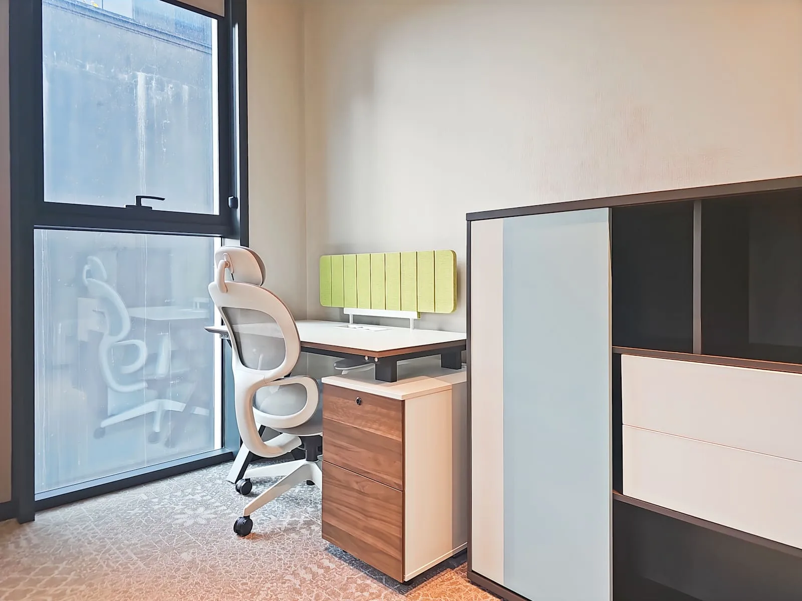 Signature TBILISI, Signature Iliyard, Private office, 1 desk, Tbilisi