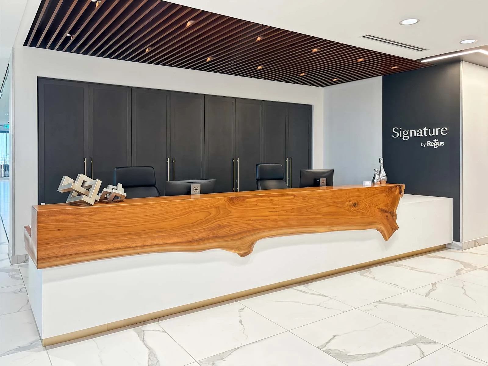 Signature TX, Dallas - 5956 Sherry Lane, Reception, Dallas, TX