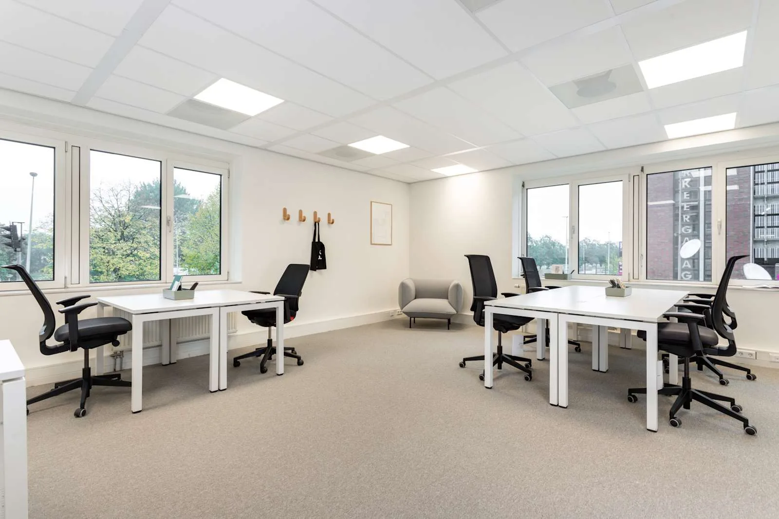 Spaces AMSTERDAM, Spaces Westerpark, Privékantoor met 6 werkplekken, Amsterdam
