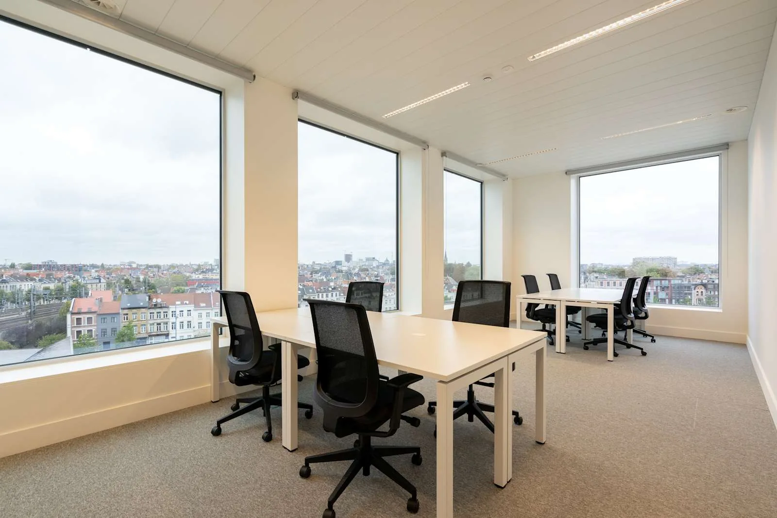 Spaces ANTWERP, Spaces Berchem Station Post X, Bureau privatif 10 postes, Anvers