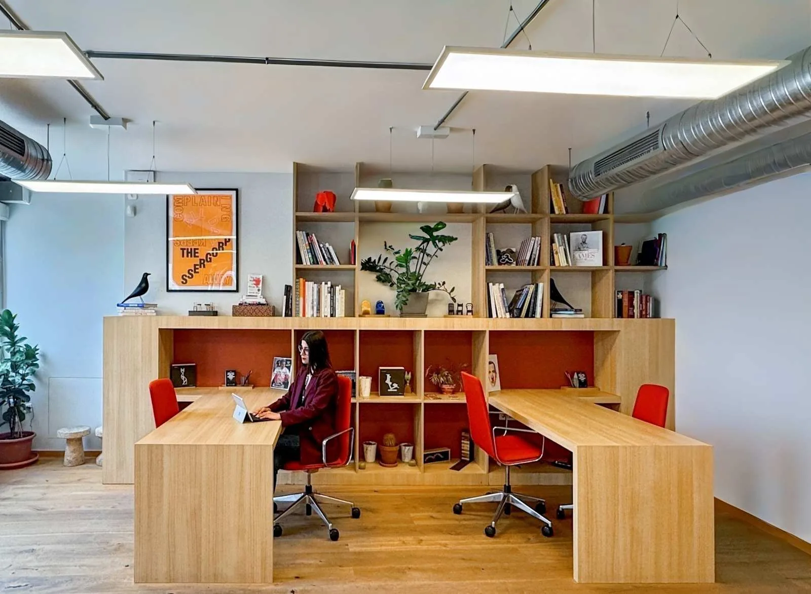 Spaces ATHENS, Spaces Ermou, Ιδιωτικό γραφείο με 4 θέσεις εργασίας, Αθήνα