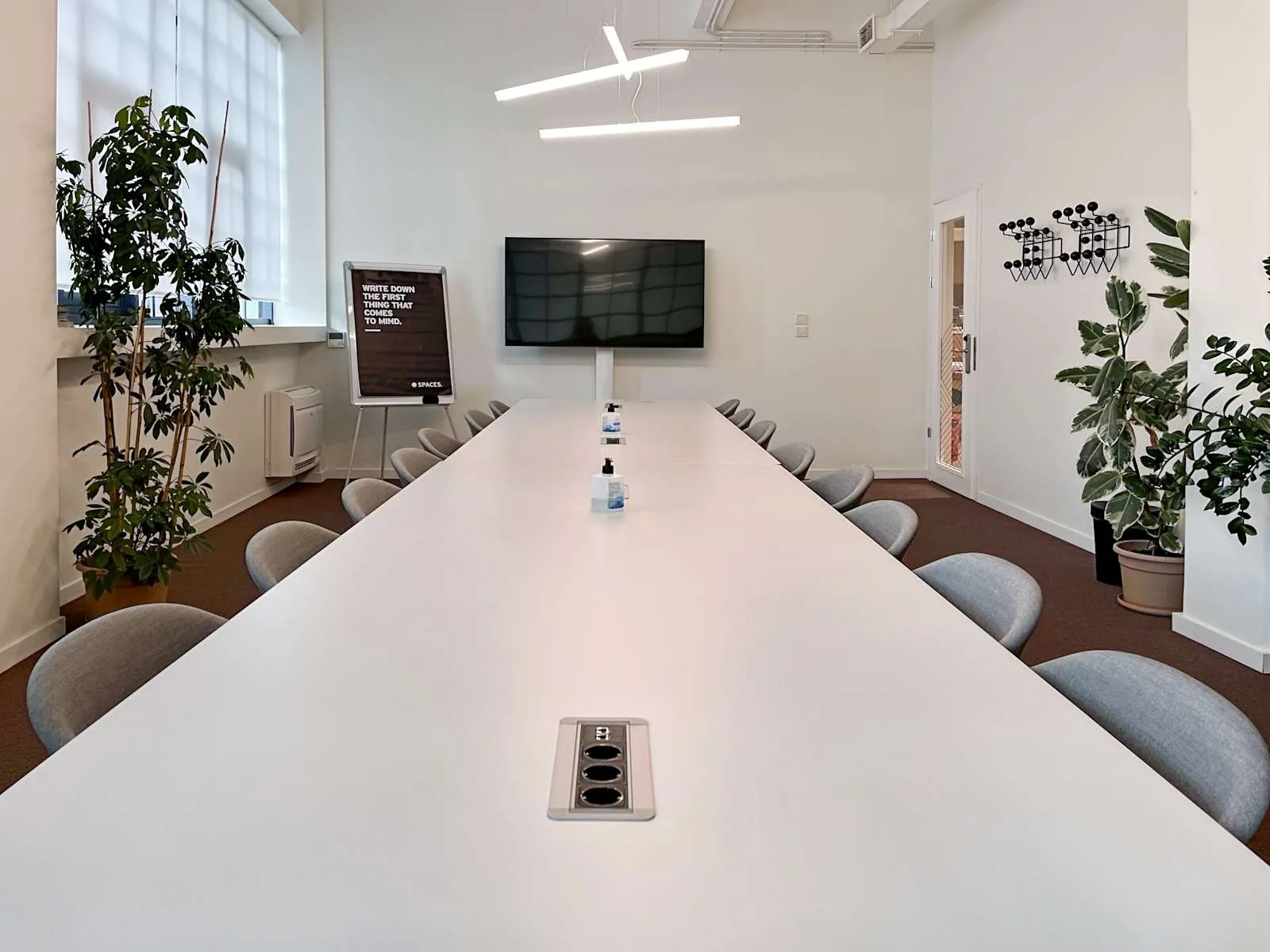 Spaces ATHENS, Spaces Theanous, Meeting room for 16 people, Athens