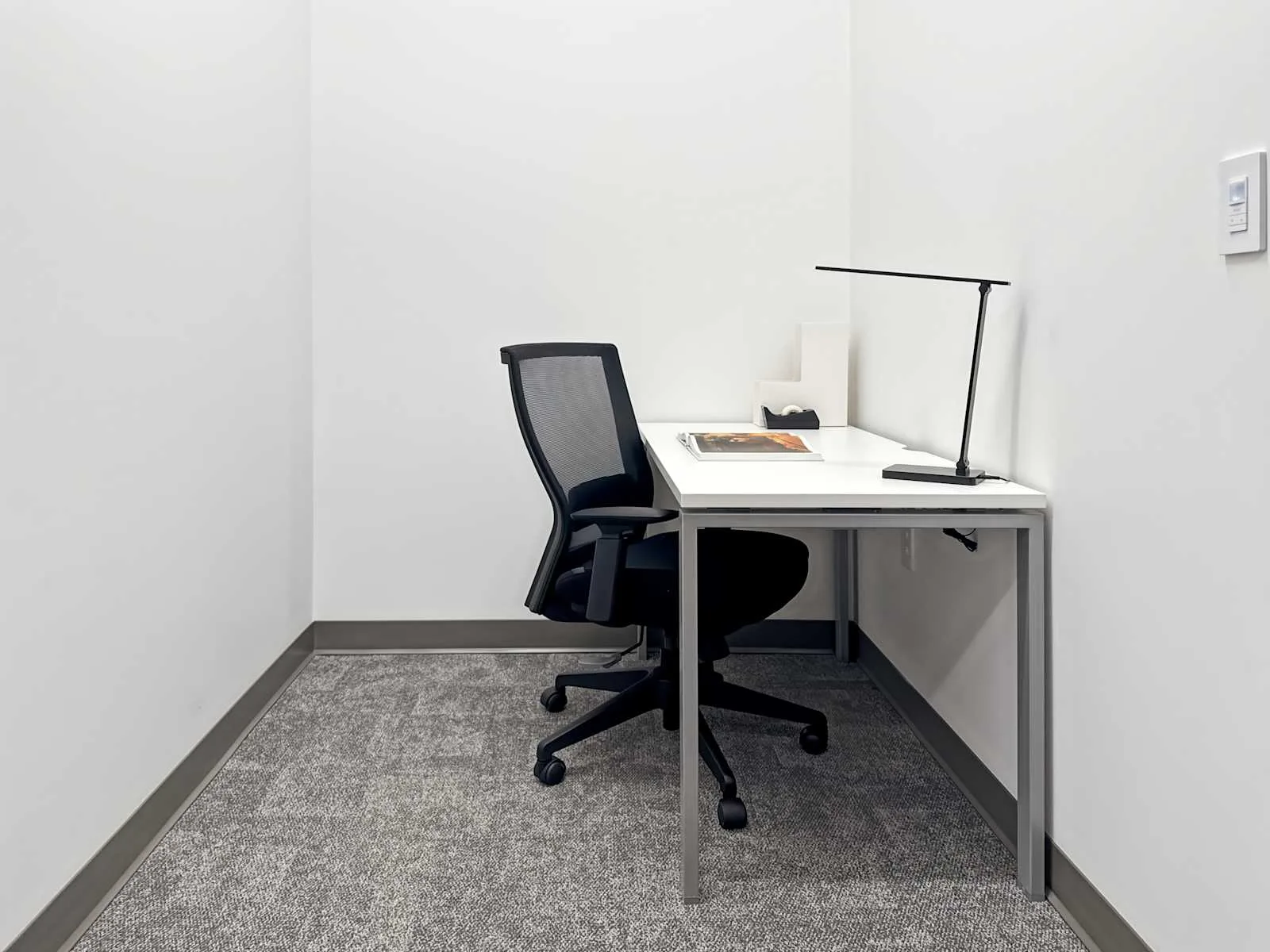 Spaces AZ, Goodyear - W Park Place, Private office, 1 desk, Goodyear, AZ