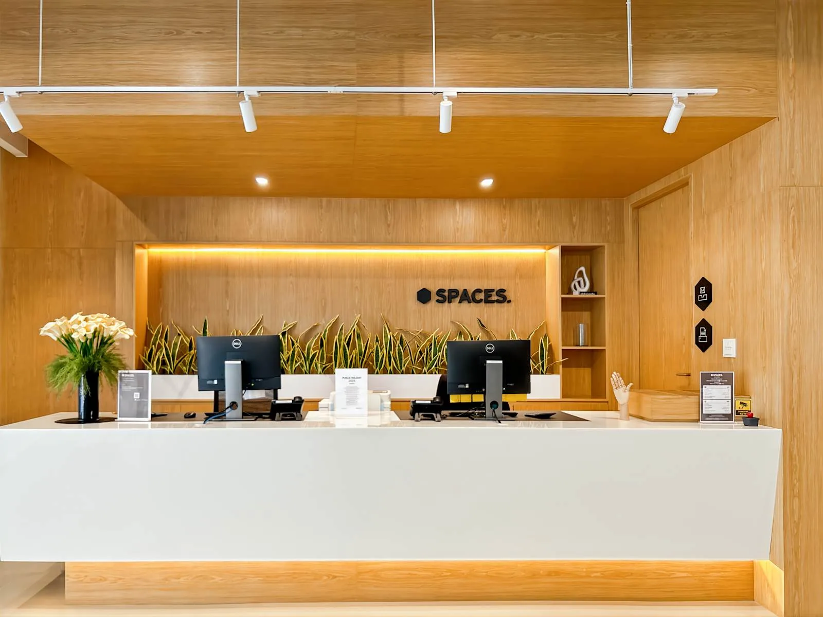 Spaces Bangkok, Spaces The Secret Ratchatewi, Reception, Bangkok
