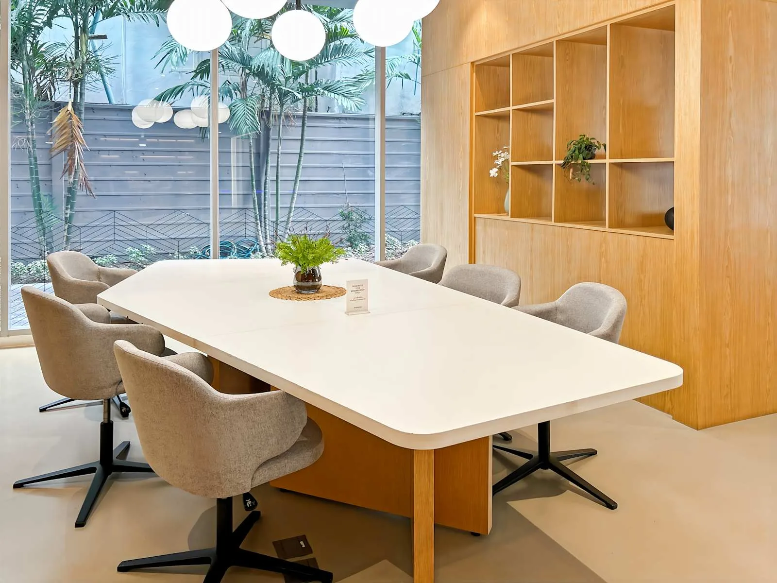 Spaces Bangkok, Spaces The Secret Ratchatewi, Meeting room for 8 people, Bangkok