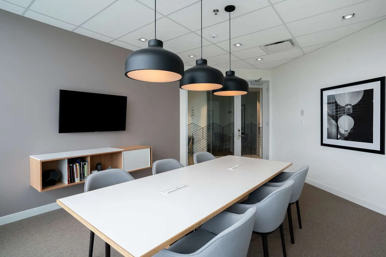 Spaces BC, Victoria - Spaces Uptown Vic, Meeting room for 6 people, Victoria, BC