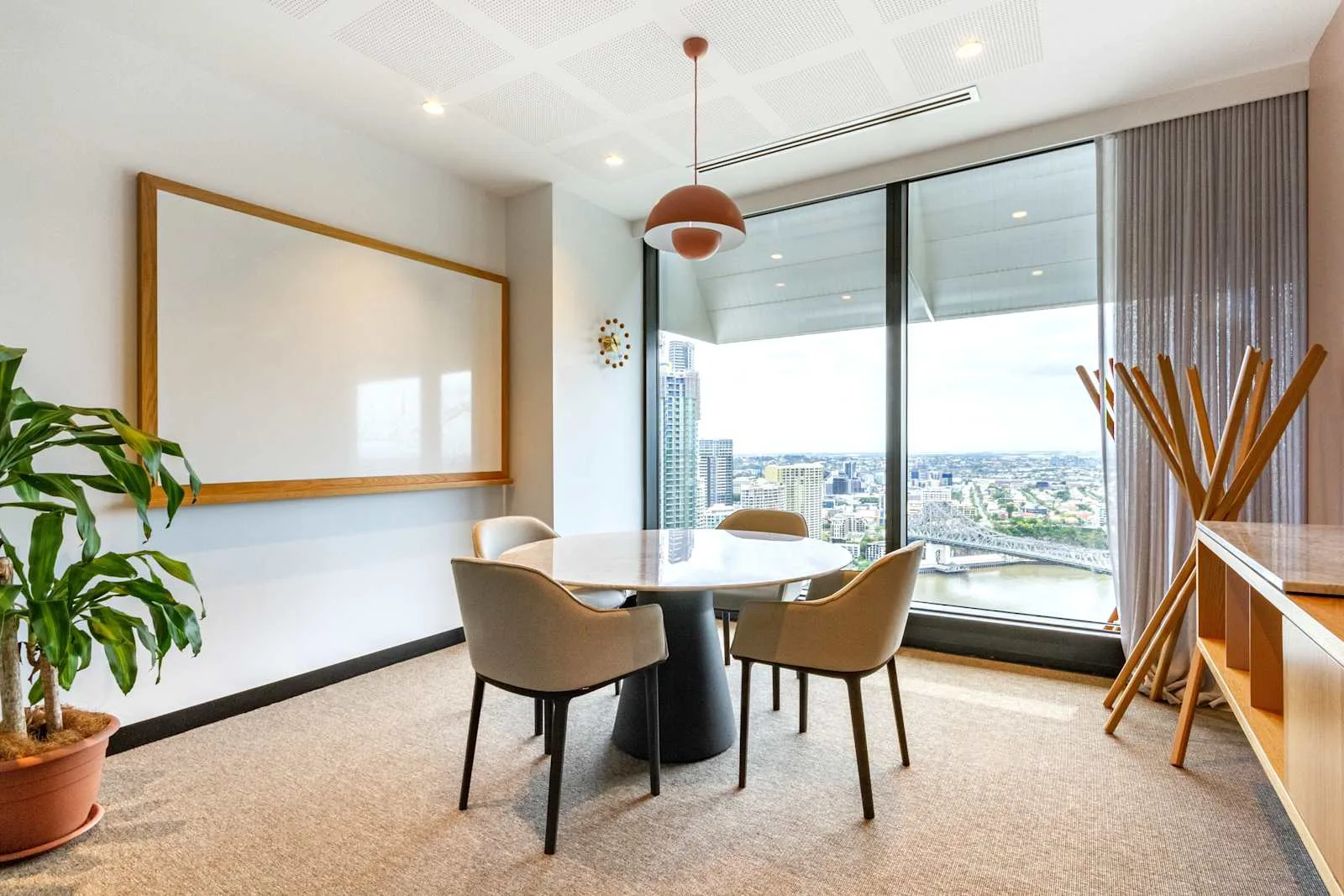 Spaces BRISBANE, Spaces Riparian Plaza, Meeting room for 4 people, Brisbane, QLD