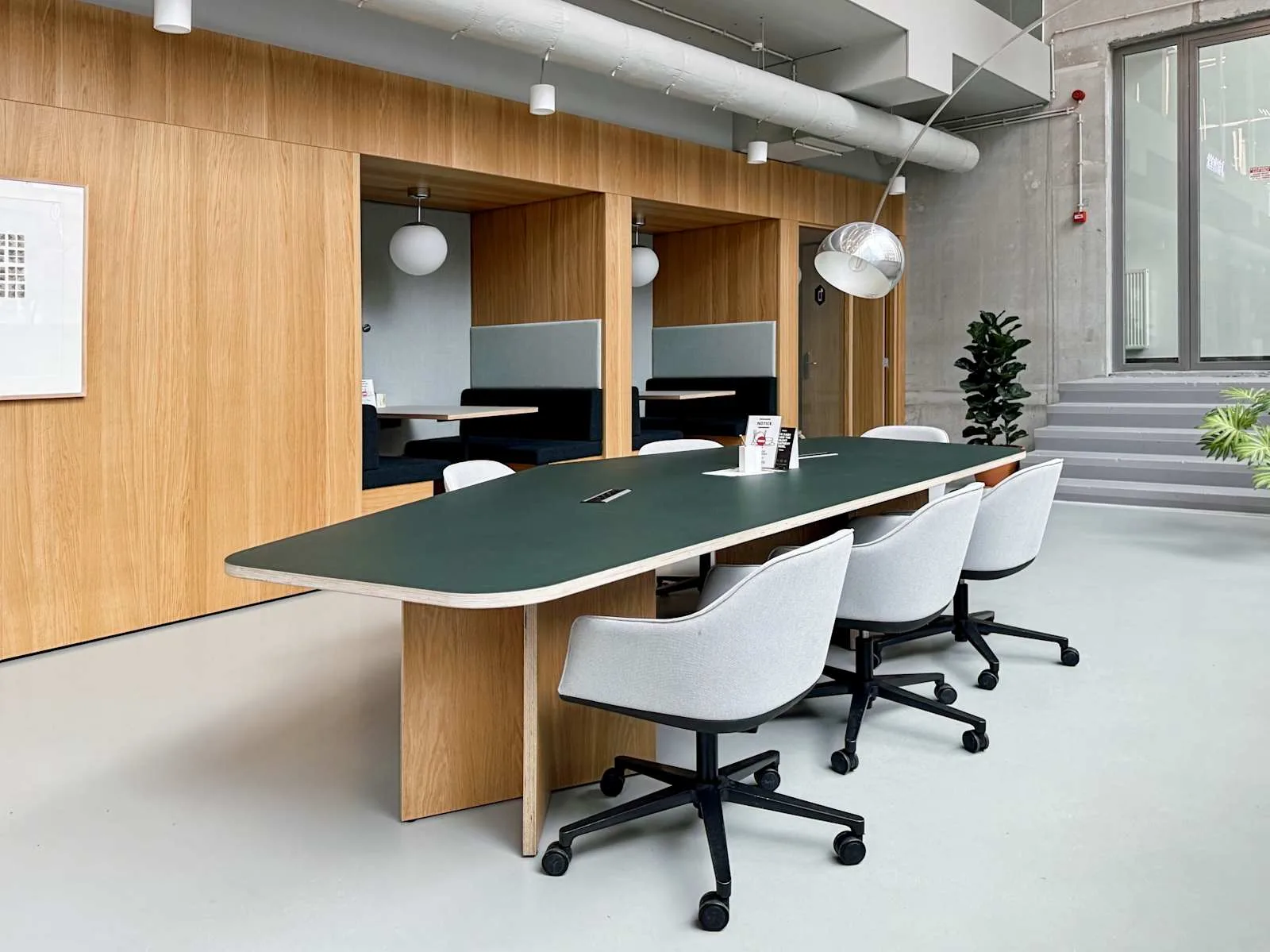 Spaces BRUSSELS, Spaces European District, Meeting room for 8 people, Brussels