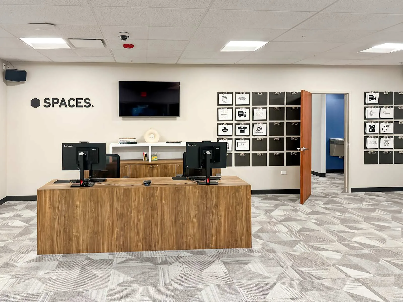 Spaces IL, Buffalo Grove - Busch Parkway, Reception, Buffalo Grove, IL