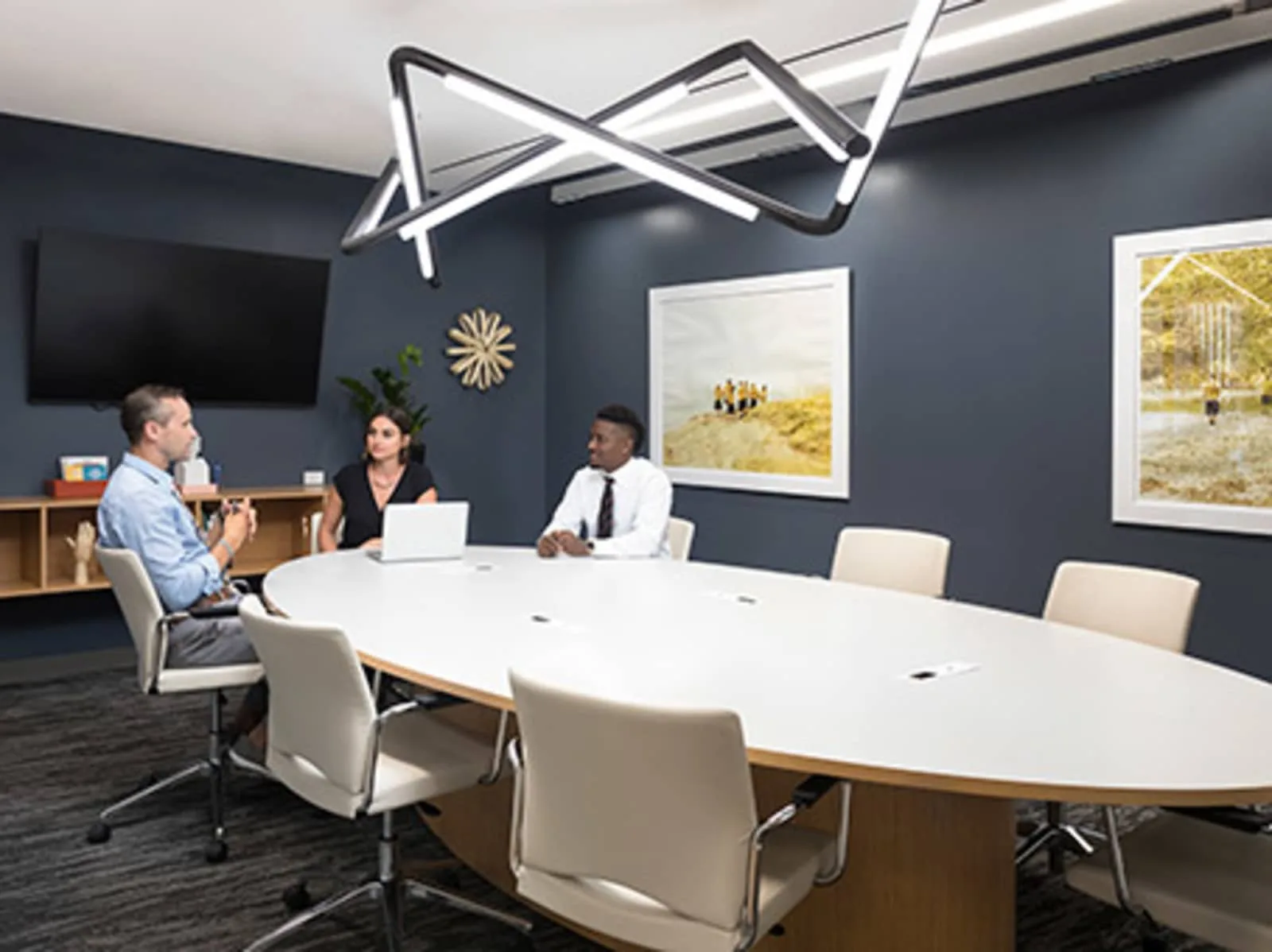 Spaces CA, Los Angeles - Spaces City National Plaza, Meeting room for 9 people, Los Angeles, CA