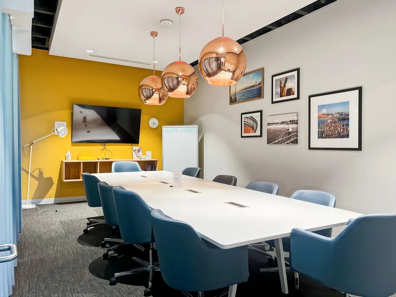 Spaces CA, Los Angeles - Spaces Santa Monica, Meeting room for 12 people, Santa Monica, CA