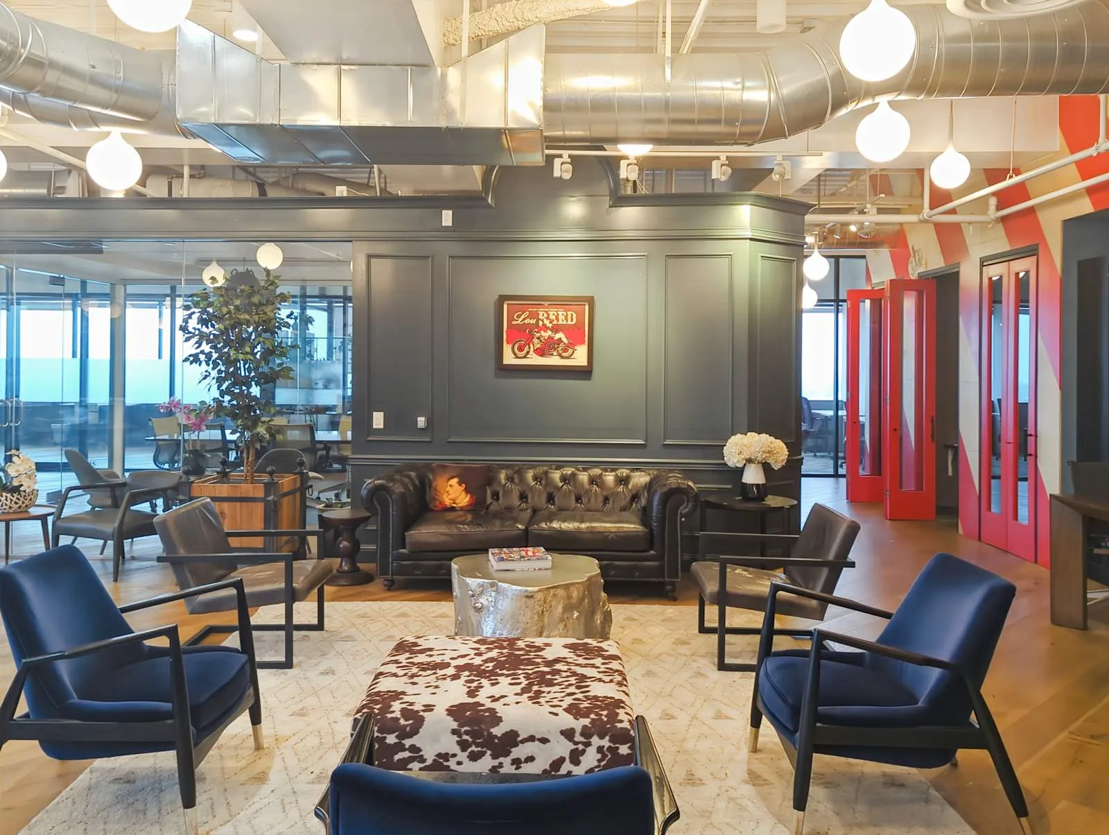 Spaces CA, Los Angeles - W Olympic Blvd, Lounge, Los Angeles, CA