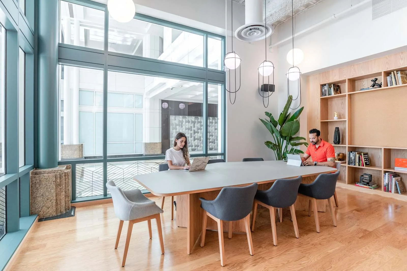 Spaces CA, Santa Monica - Spaces Water Garden, Meeting room for 8 people, Santa Monica, CA