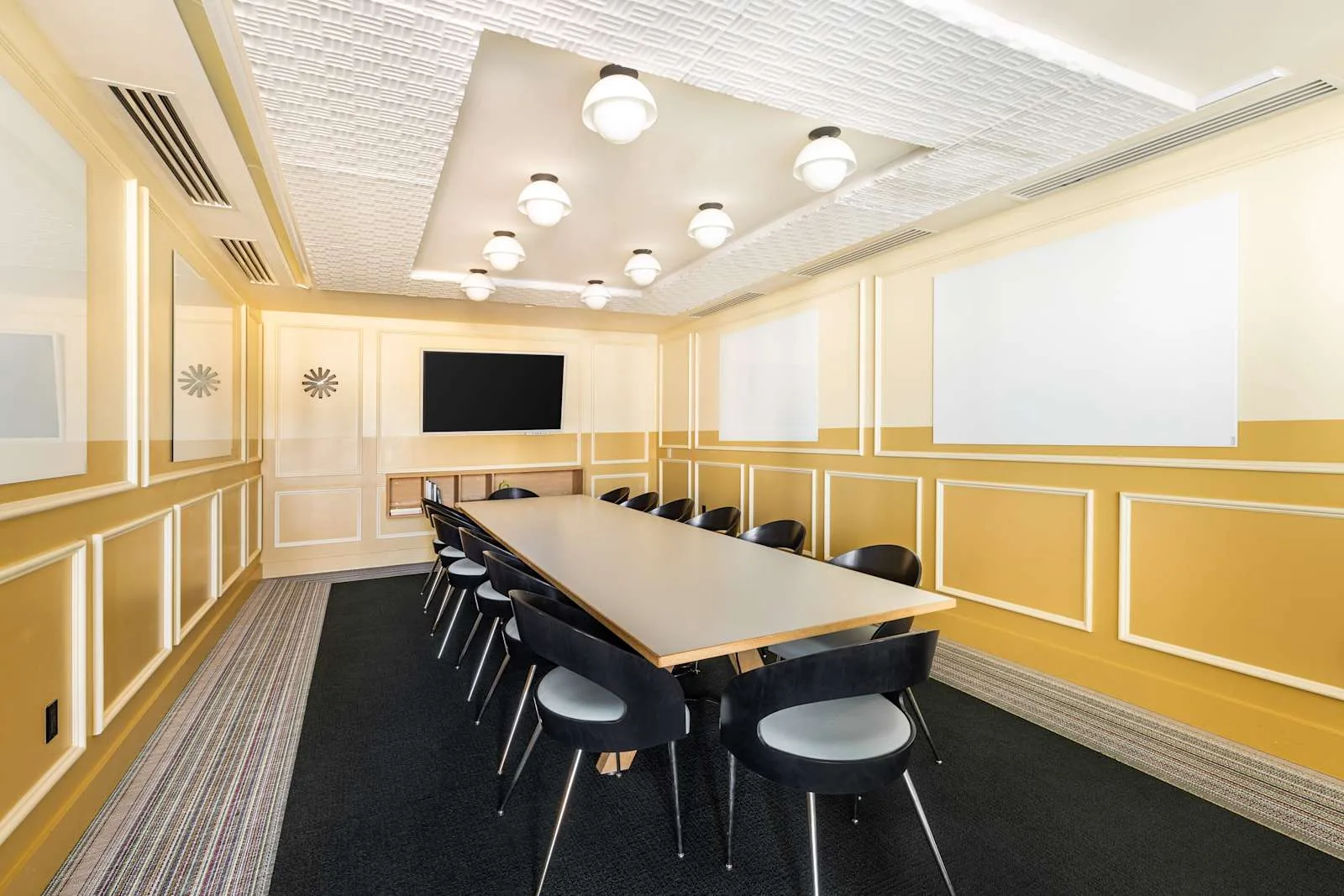 Spaces CA, West Hollywood - Spaces La Brea, Meeting room for 14 people, Los Angeles, CA