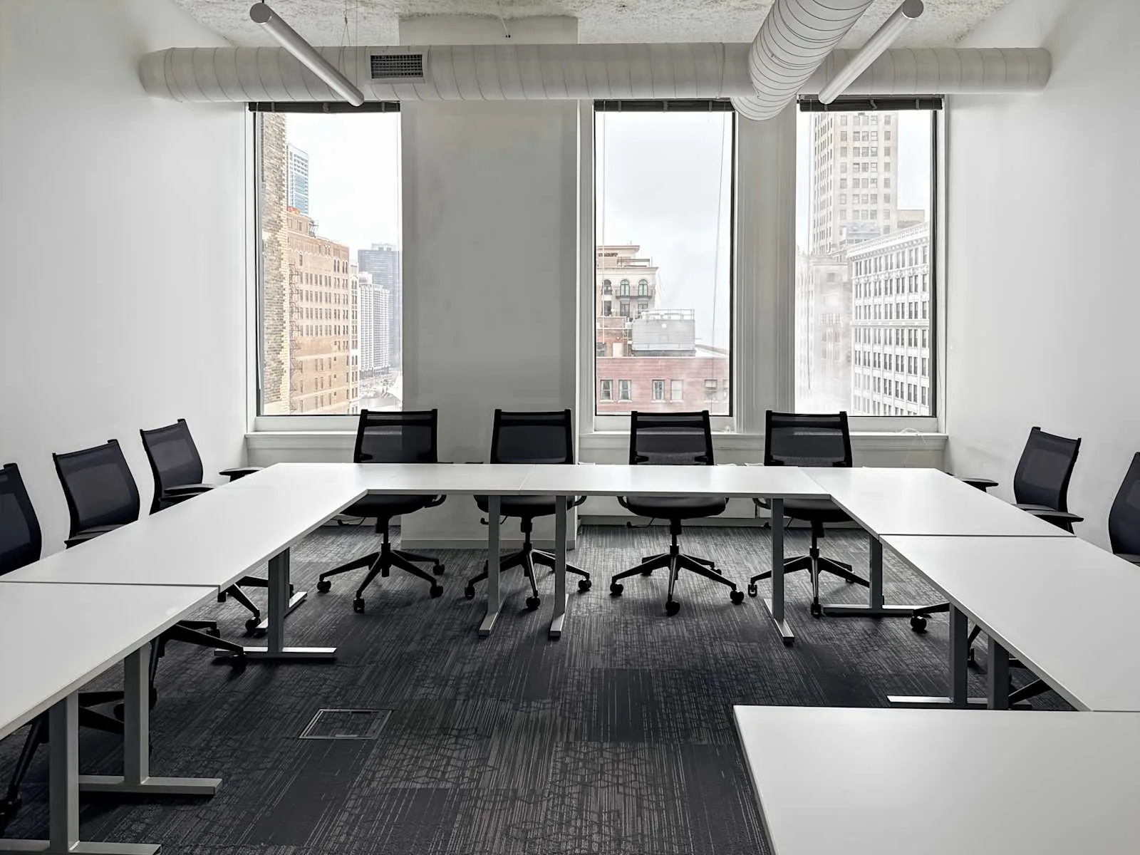 Spaces IL, Chicago - 1 N State Street, Meeting room for 11 people, Chicago, IL