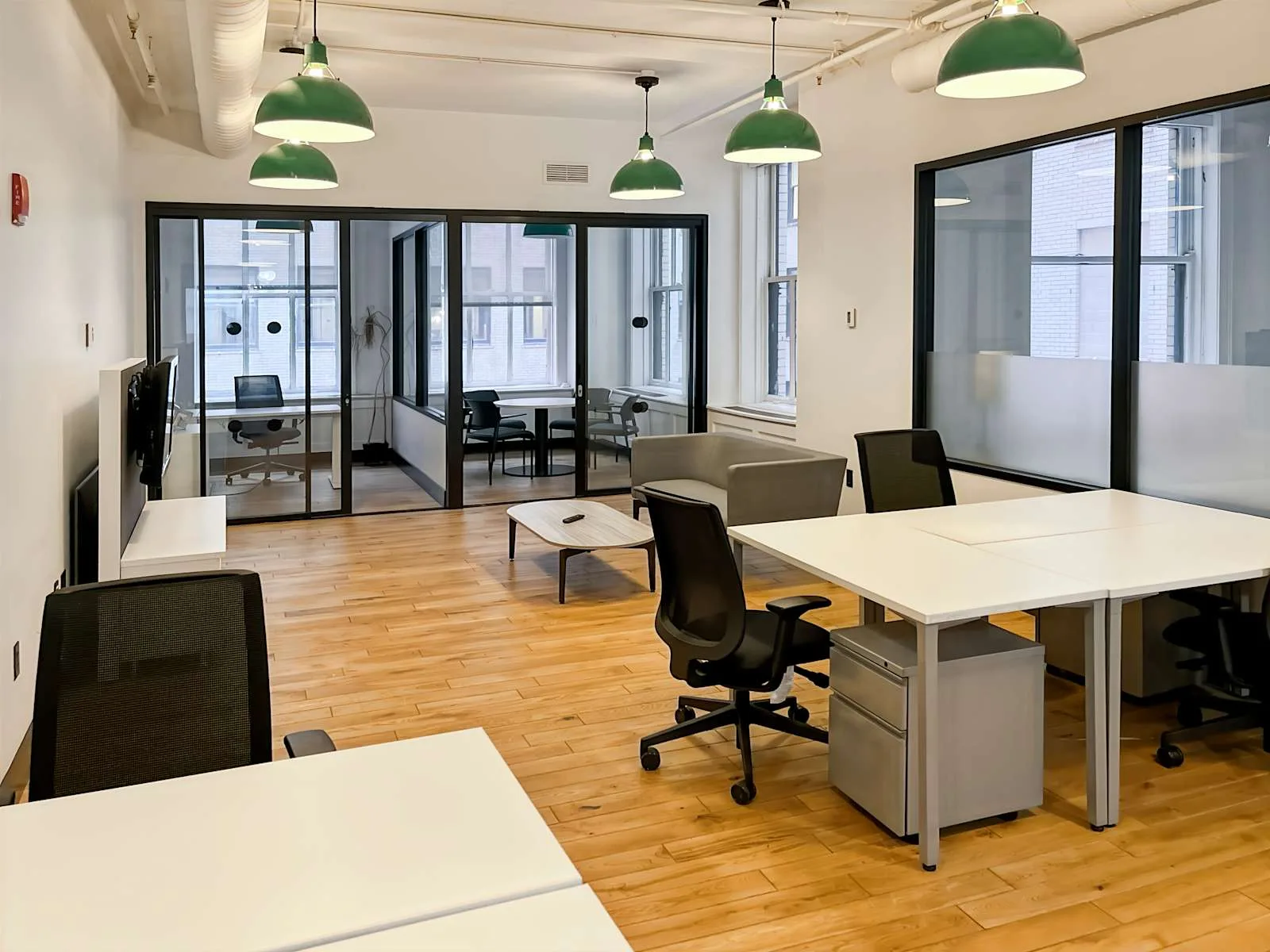 Spaces IL, Chicago - 332 S Michigan Avenue, Open-plan office, Chicago, IL